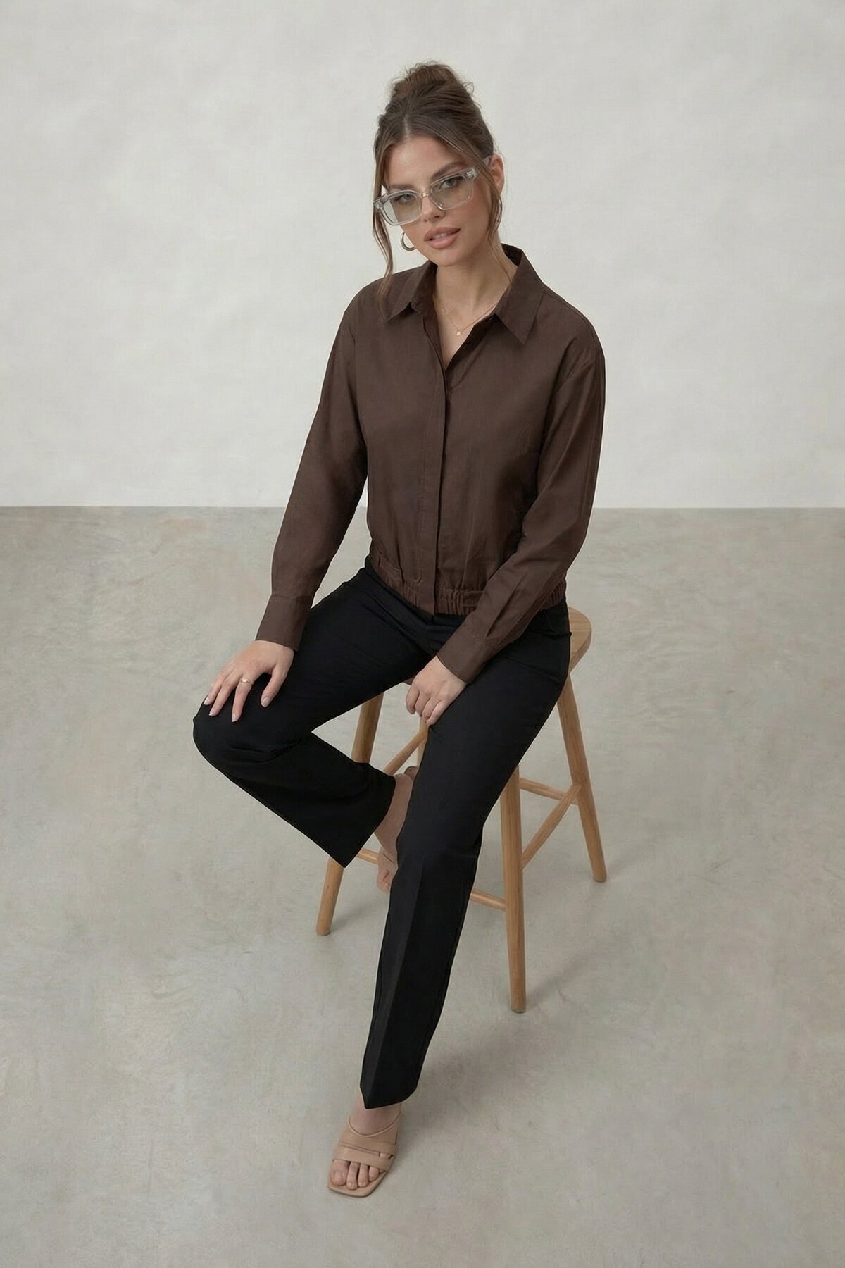 Gizli Patlı Lastik Bel Detaylı Gömlek