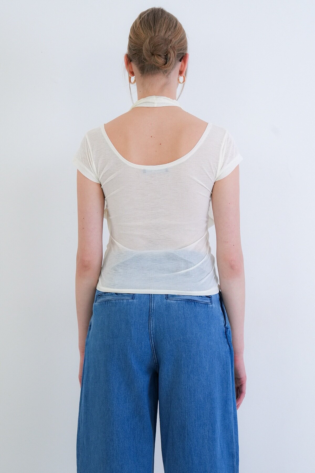 Havuz Yaka Degaje Detaylı Transparan Örme Bluz