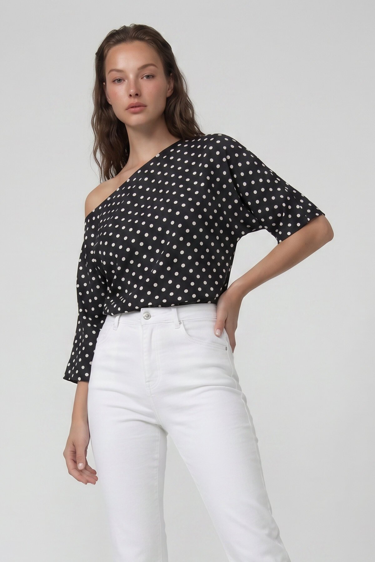 Kayık Yaka Pauntiye Beli Korsaj Detaylı Sandy Bluz