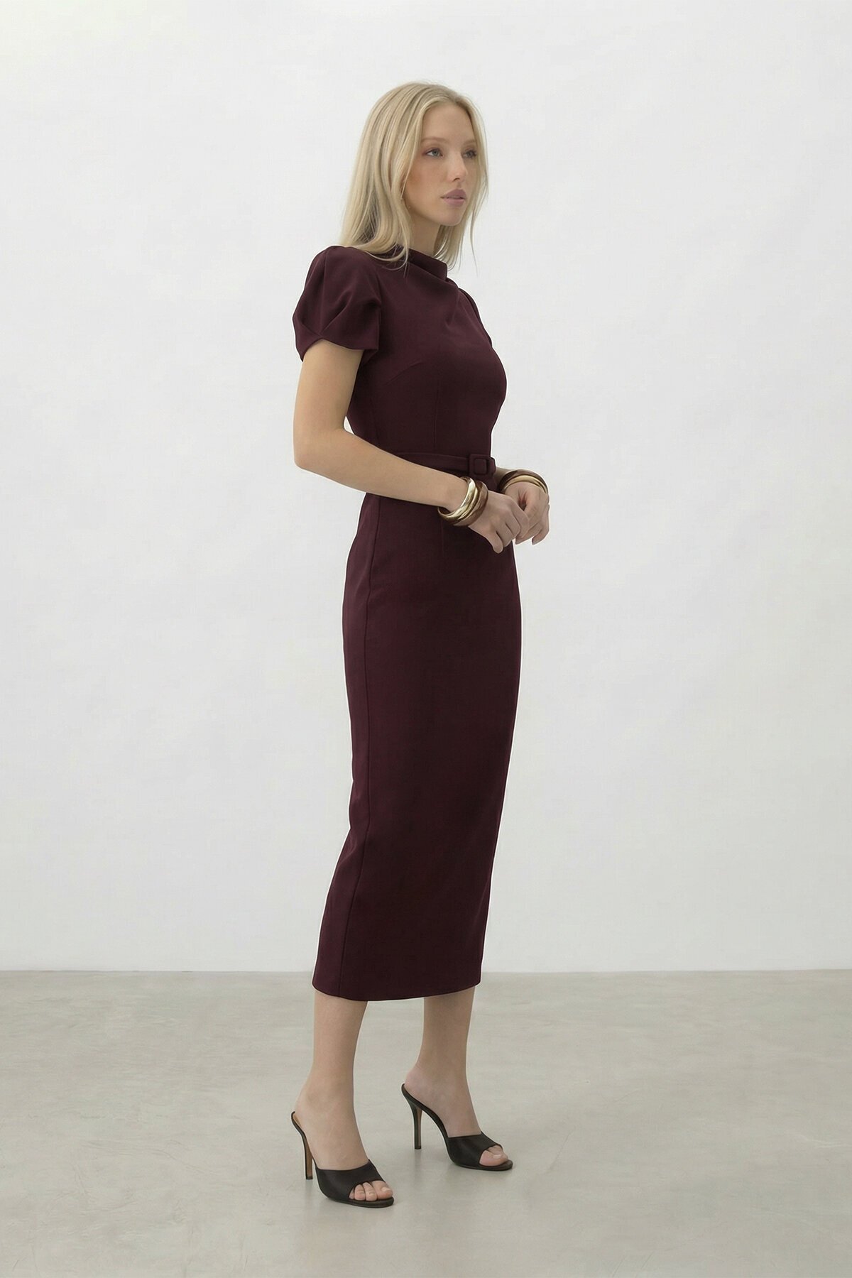 Kemer Detaylı Kalem Midi Elbise