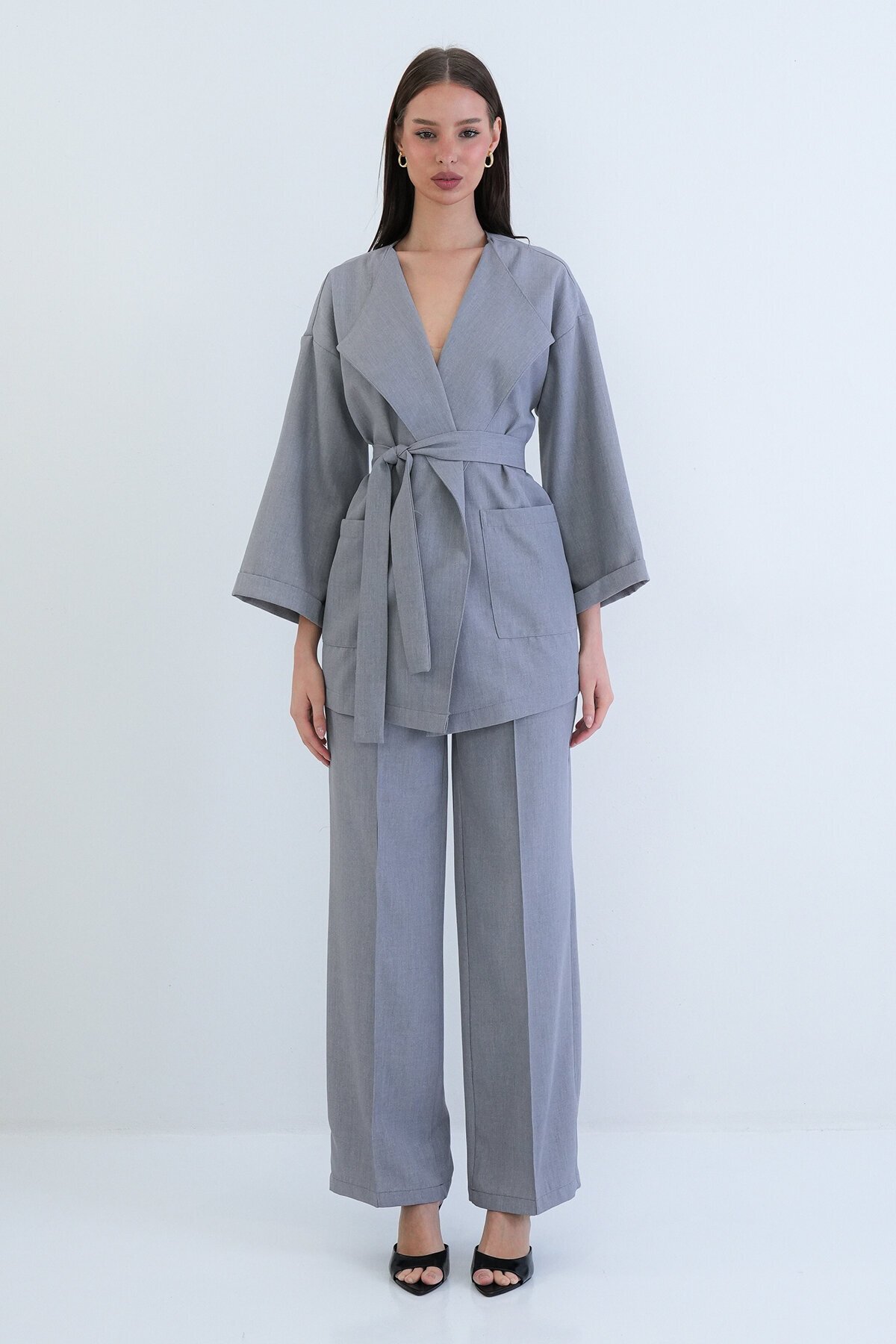 Kemerli Blazer Ceket Ve Yüksek Bel Pantolon Takım