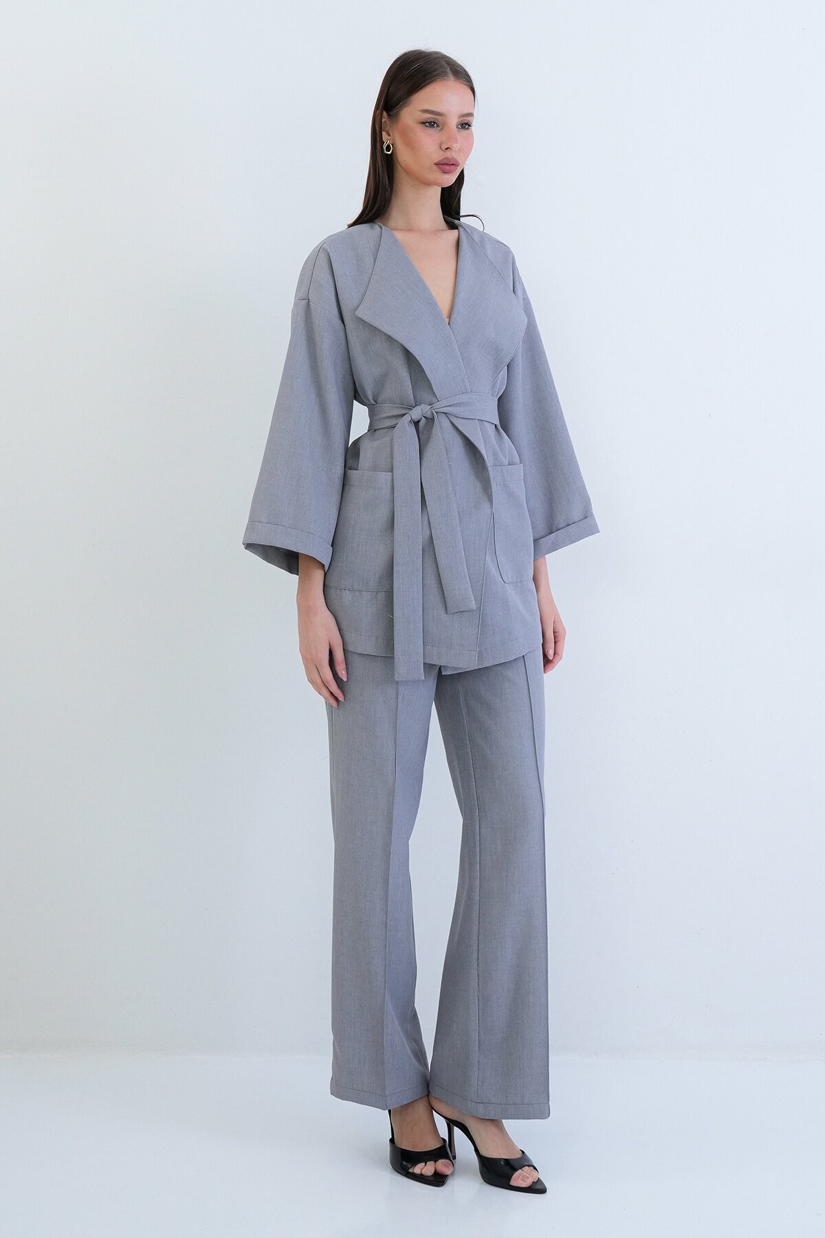 Kemerli Blazer Ceket Ve Yüksek Bel Pantolon Takım