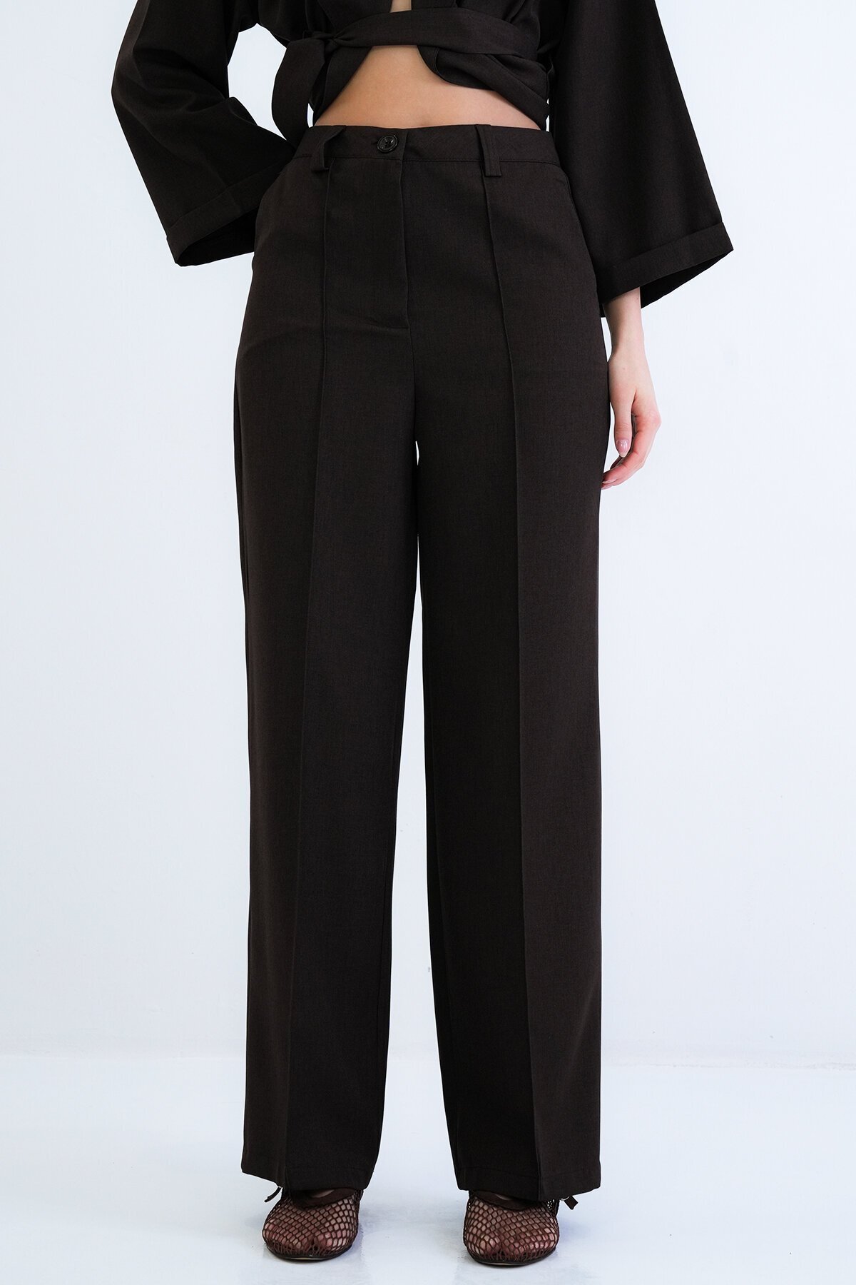 Kemerli Blazer Ceket Ve Yüksek Bel Pantolon Takım