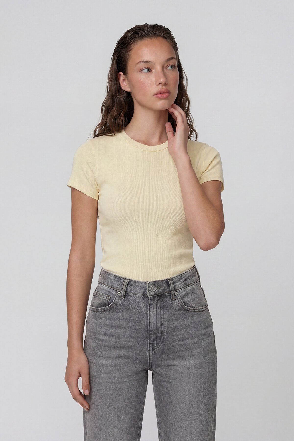 Kısa Kol Kayık Yaka Basic Bluz