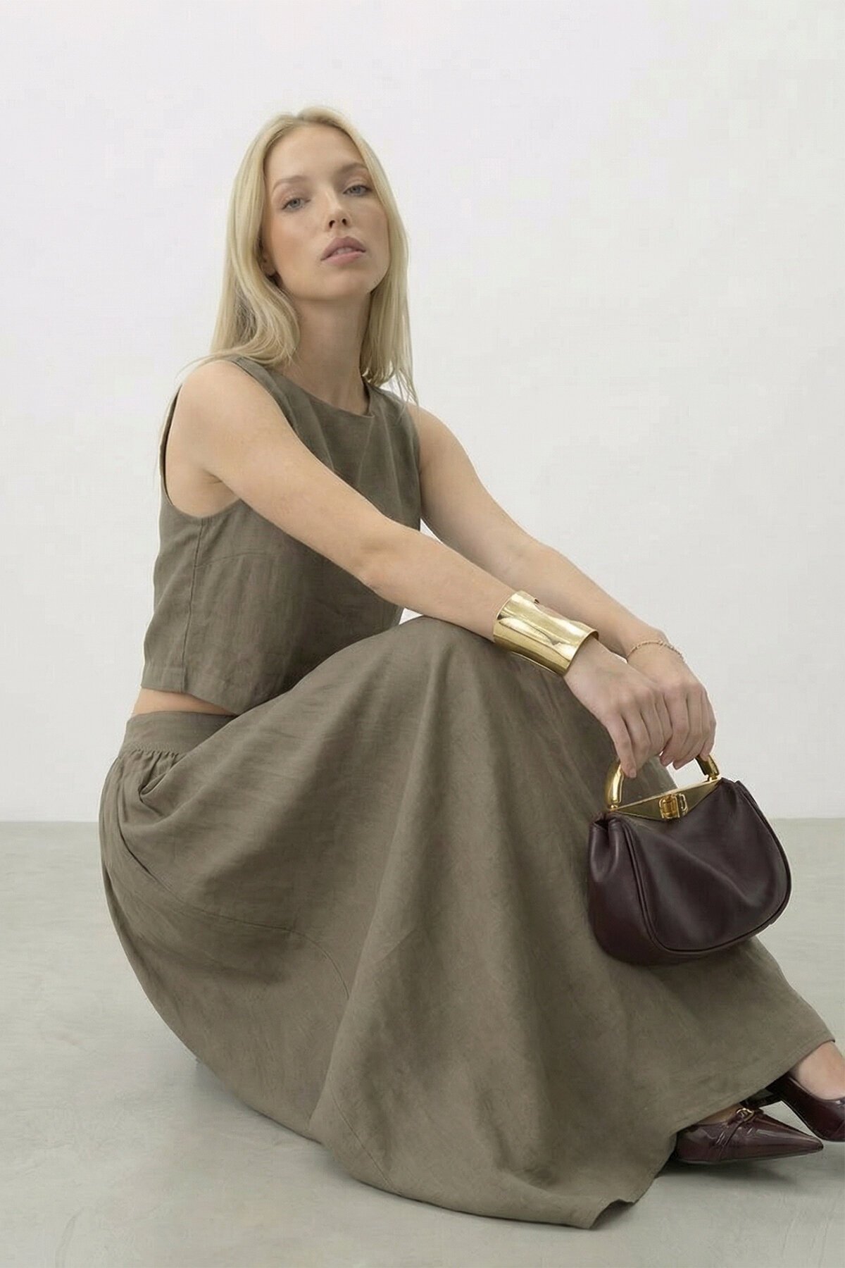 Kolsuz Crop Bluz Ve Uzun Etek Takım