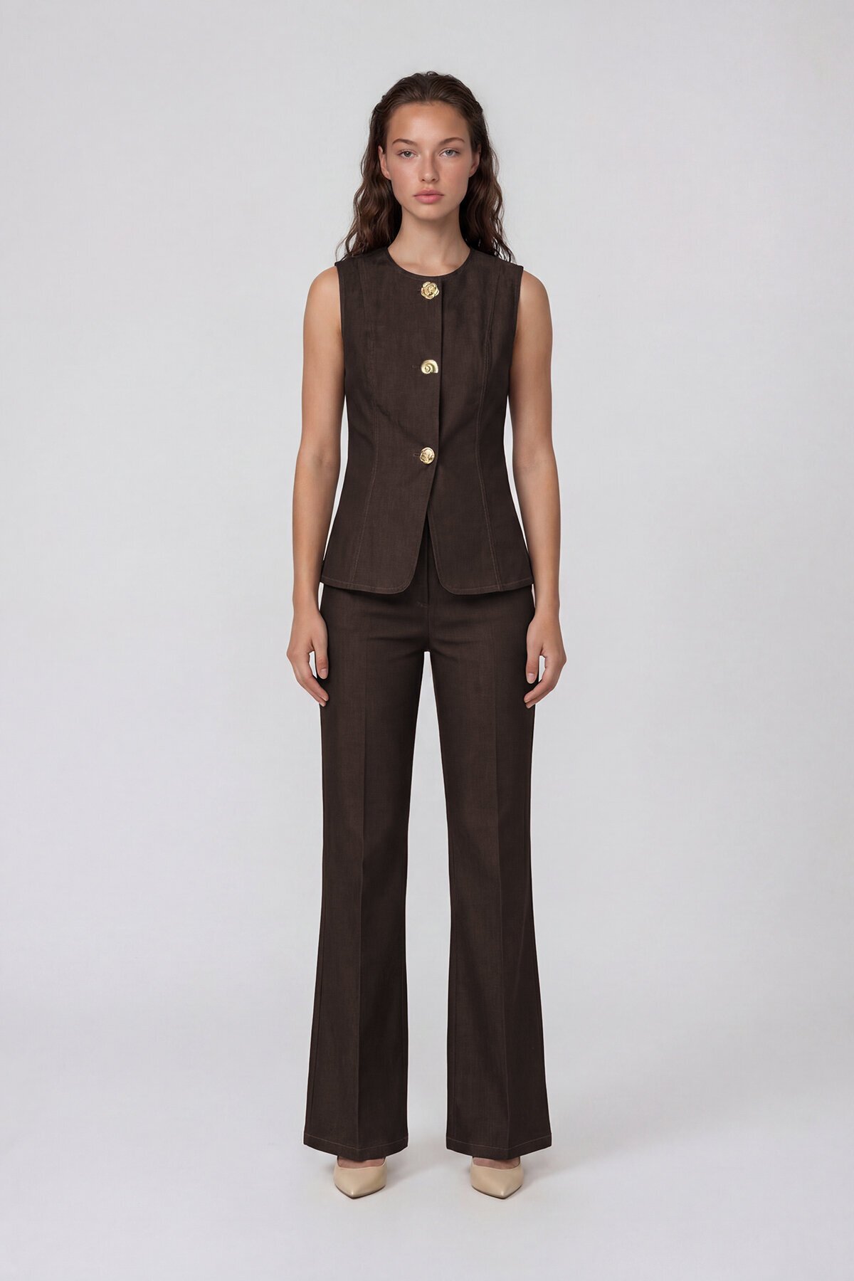 Kolsuz Düğme Detaylı Yelek Ve Denim Pantolon Takım