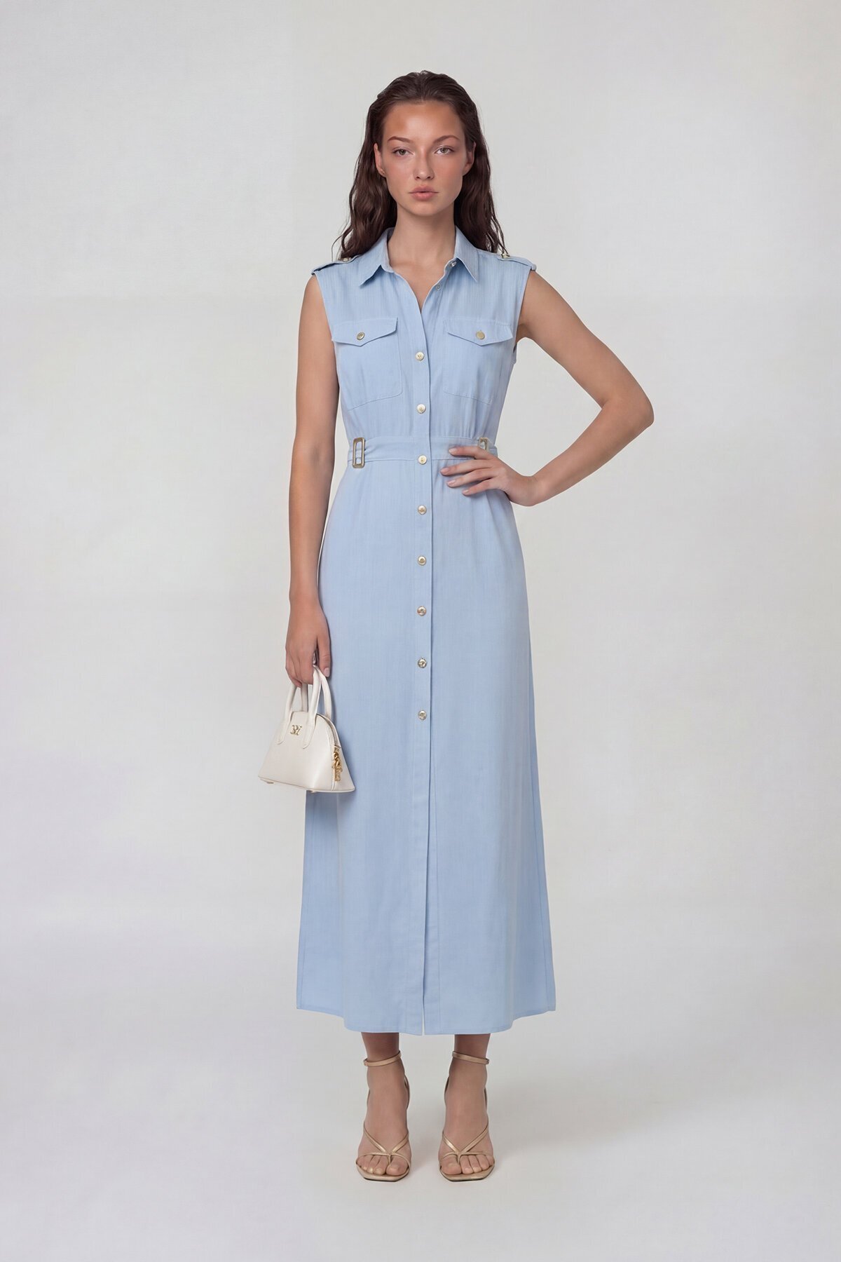 Kolsuz Gömlek Yaka Düğme Ve Kemer Detaylı Midi Elbise