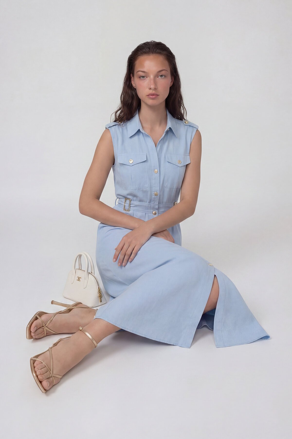 Kolsuz Gömlek Yaka Düğme Ve Kemer Detaylı Midi Elbise