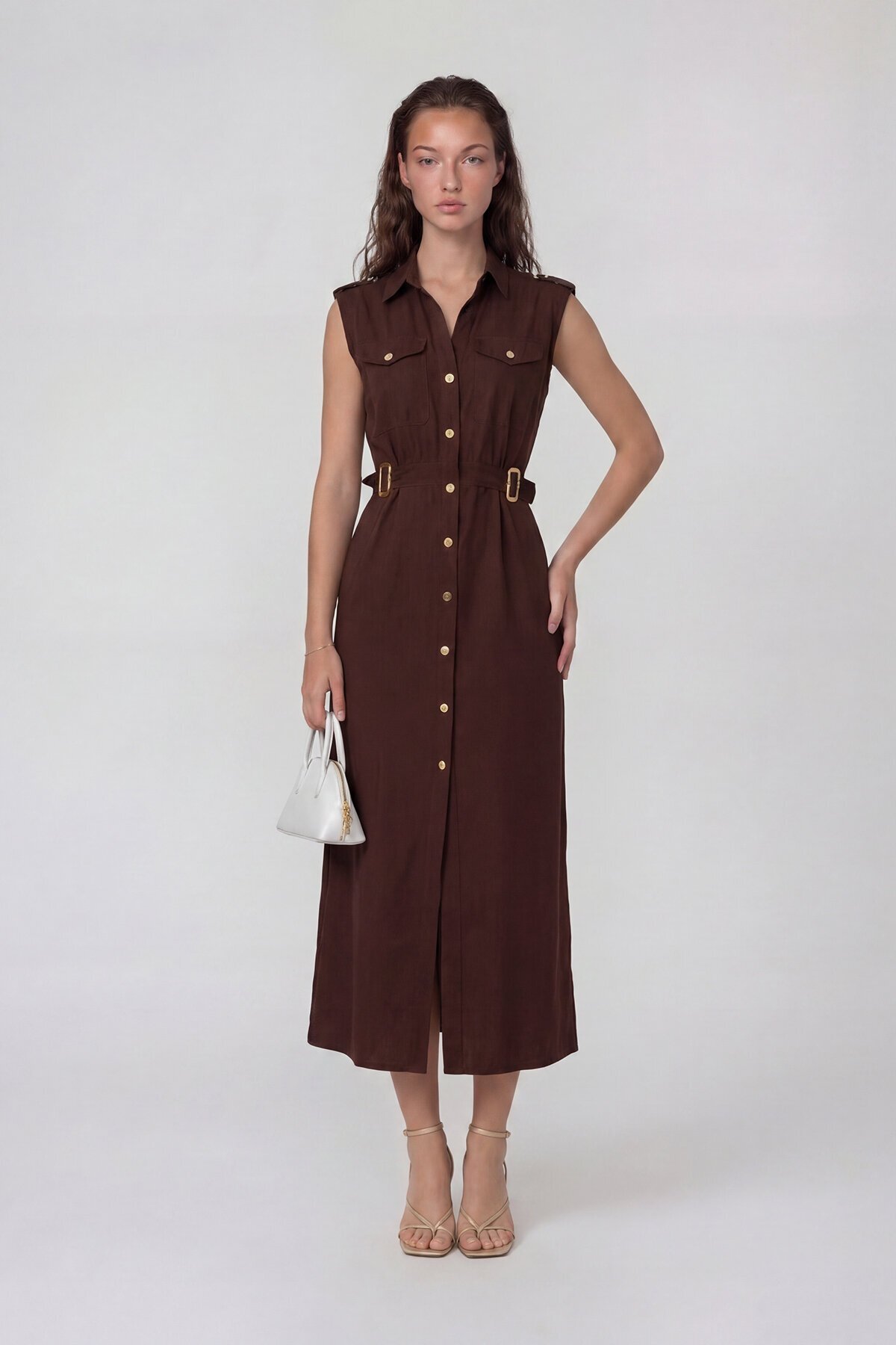 Kolsuz Gömlek Yaka Düğme Ve Kemer Detaylı Midi Elbise