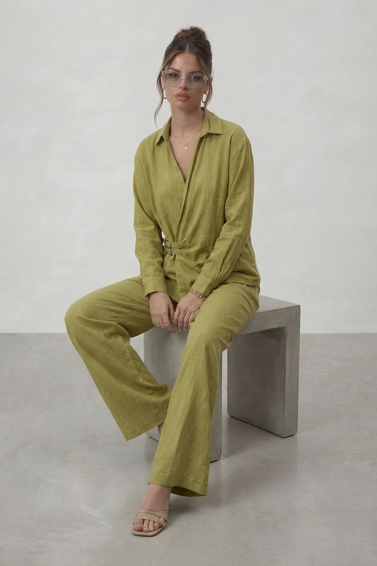 Kruvaze Kesim Bağlamalı Bluz Ve Pantolon Takım