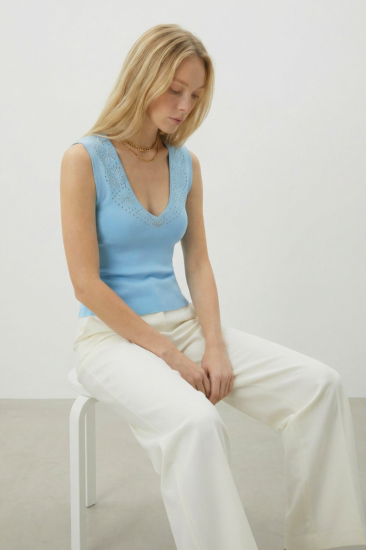 Mavi Ön Arka V Yaka Ajurlu Yazlık Triko Bluz