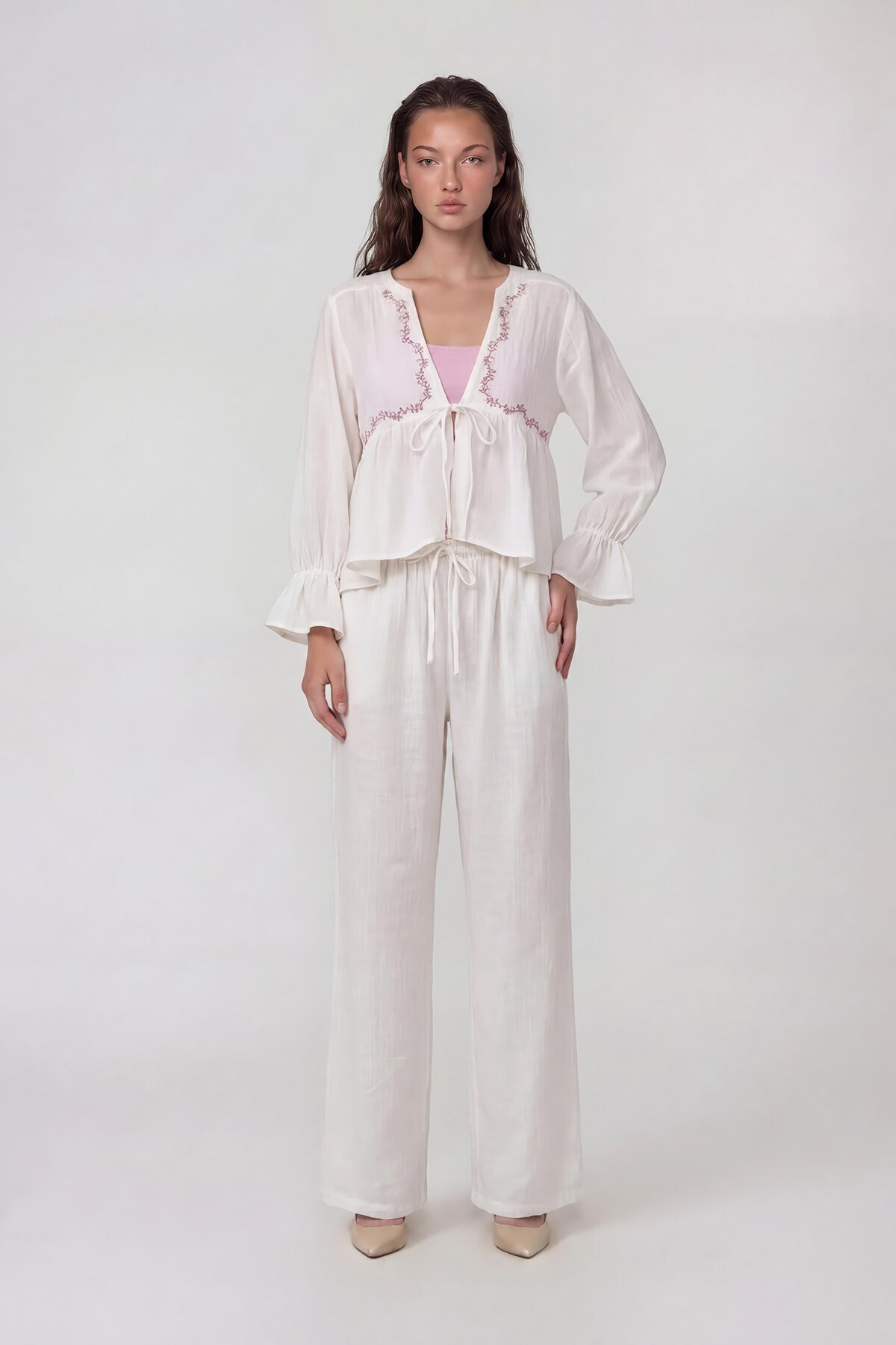 Nakış Detaylı Uzun Kollu Bluz Ve Pantolon Takım