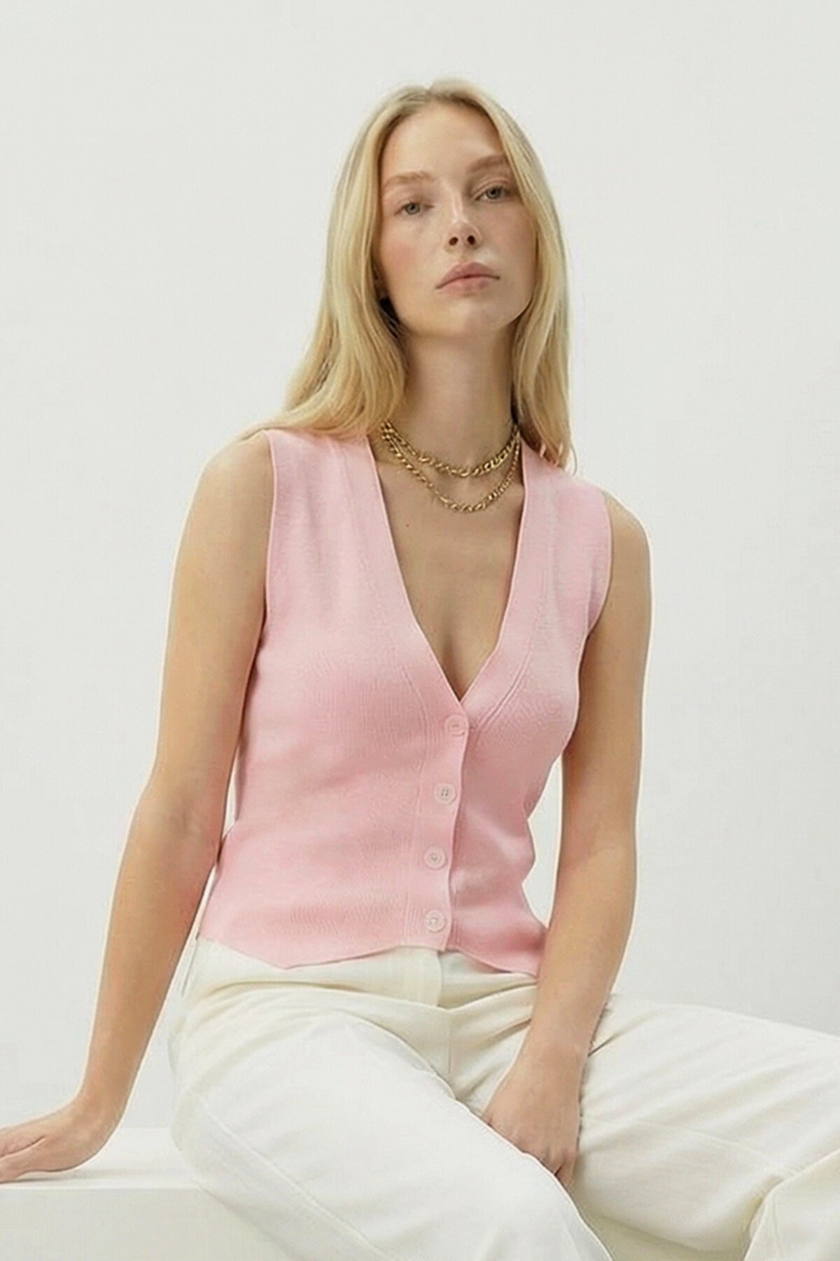Pembe V Yaka Düğmeli Yazlık Triko Yelek