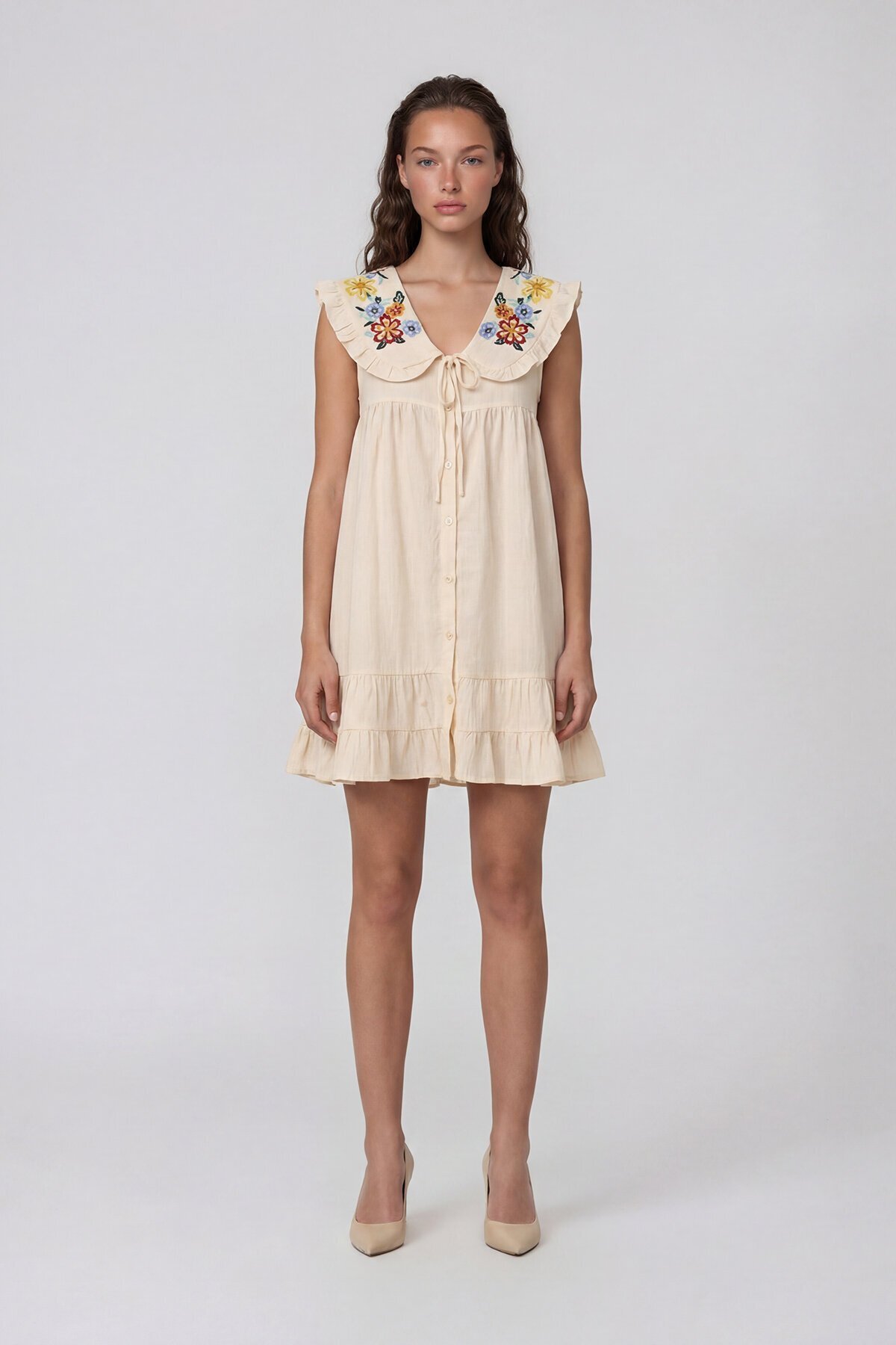 Robası Nakışlı Bağlama Detaylı Önü Düğmeli Keten Elbise