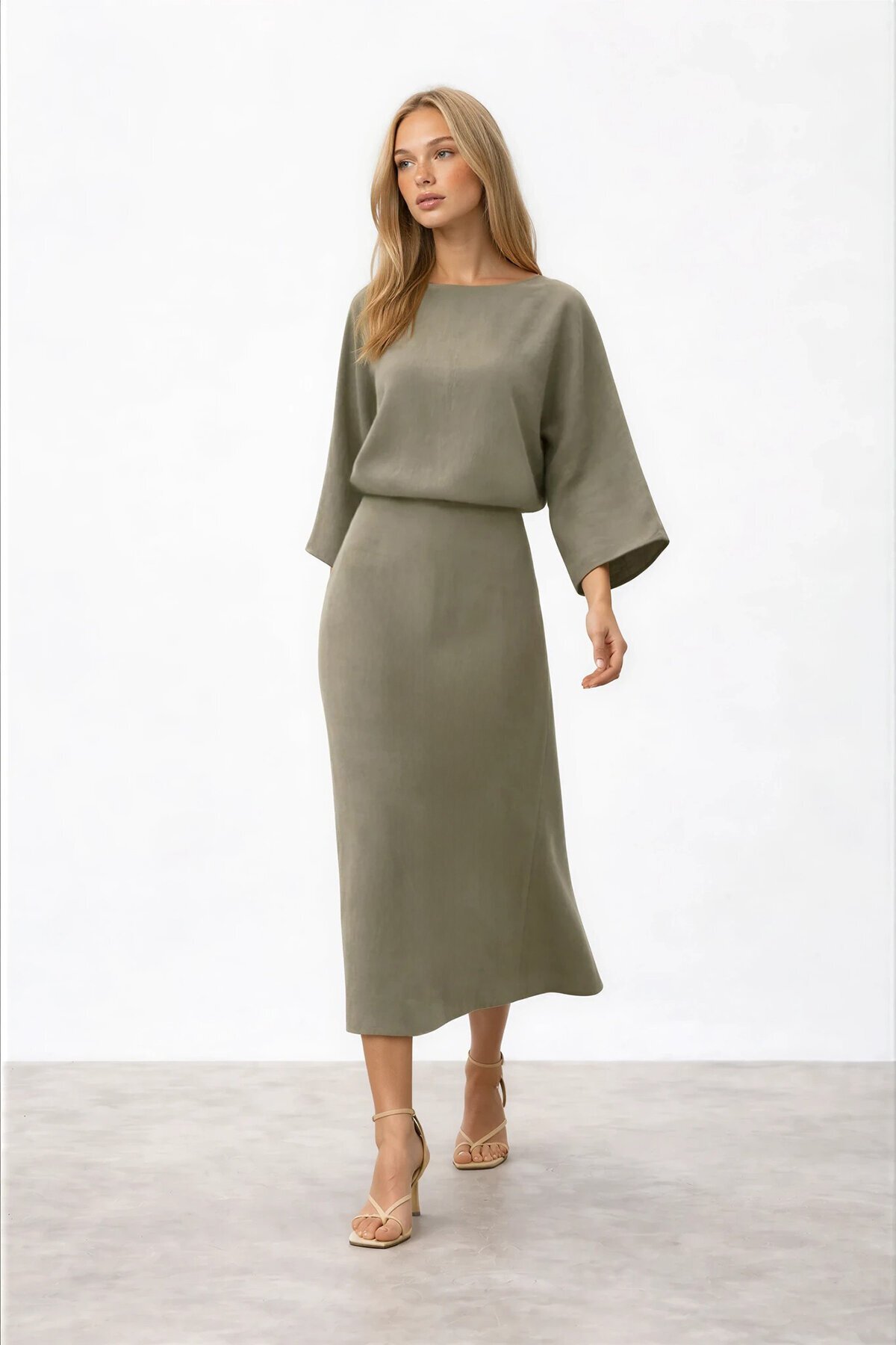 Salaş Kesim Yarasa Kol Uzun Elbise