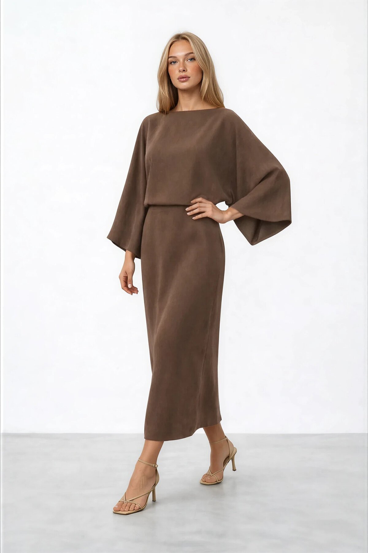 Salaş Kesim Yarasa Kol Uzun Elbise