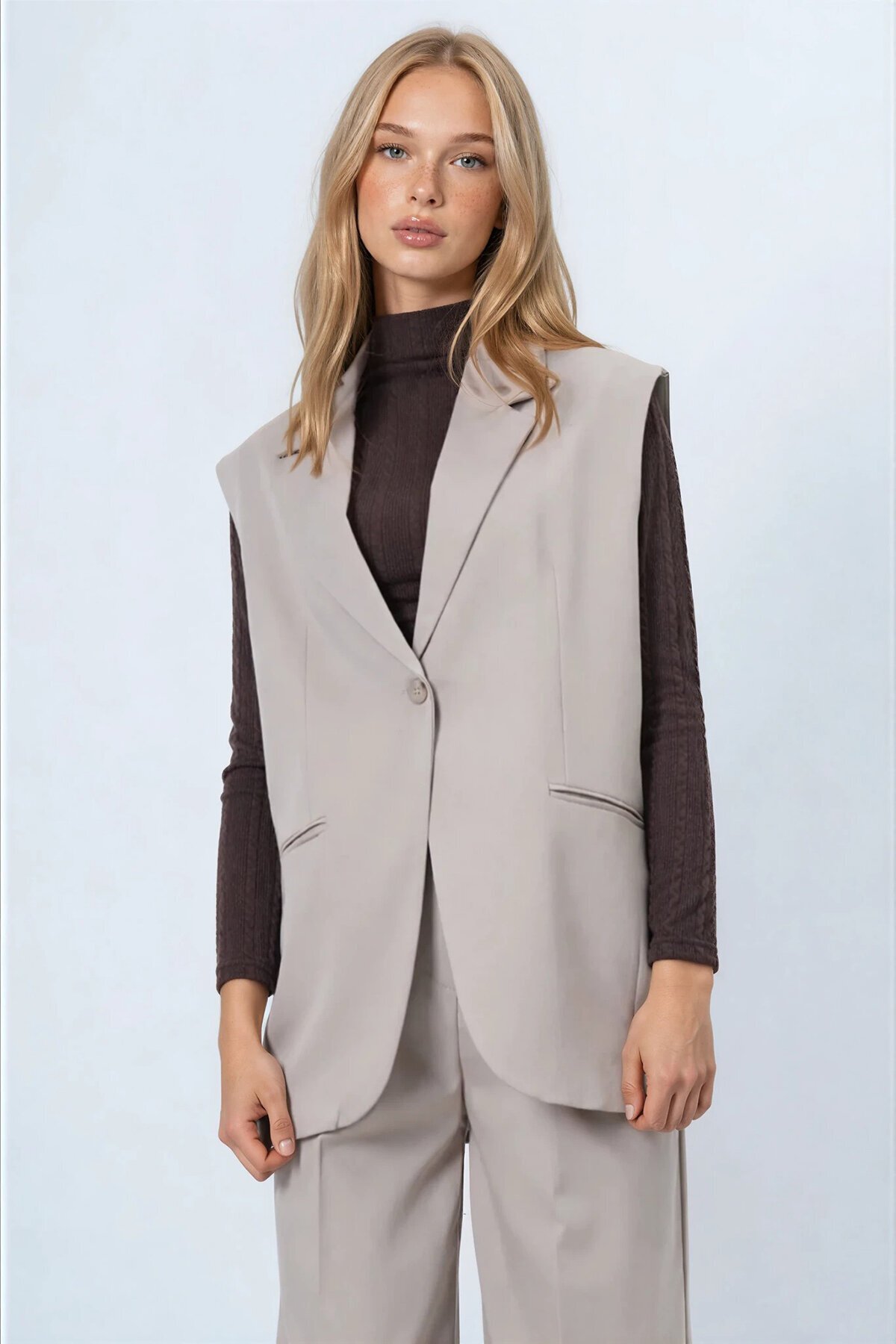 Tek Düğmeli Çift Cepli Astarlı Yelek Pantolon Takım