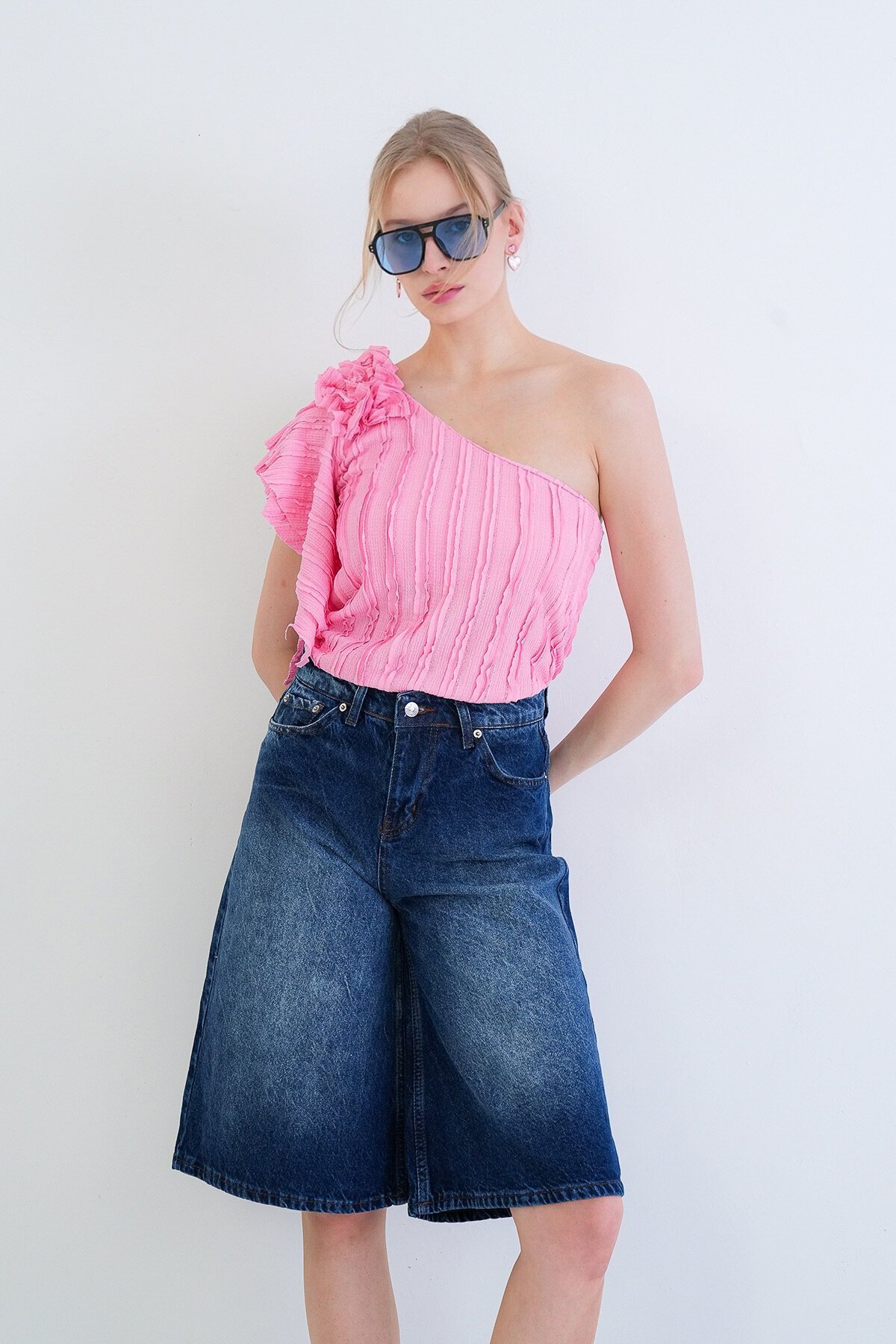 Tek Omuz Detaylı Fırfır Kumaş Bluz Bluz