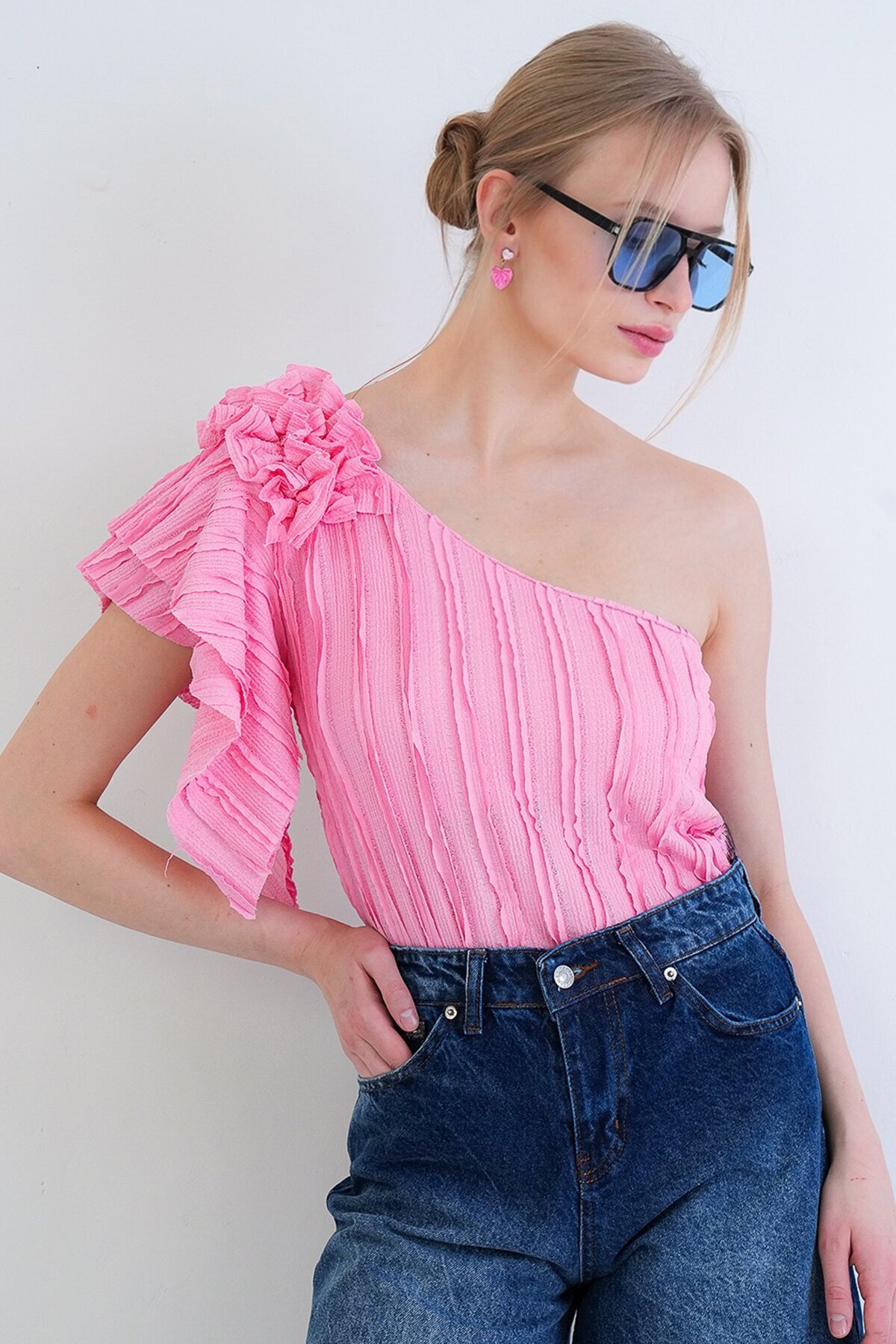 Tek Omuz Detaylı Fırfır Kumaş Bluz Bluz