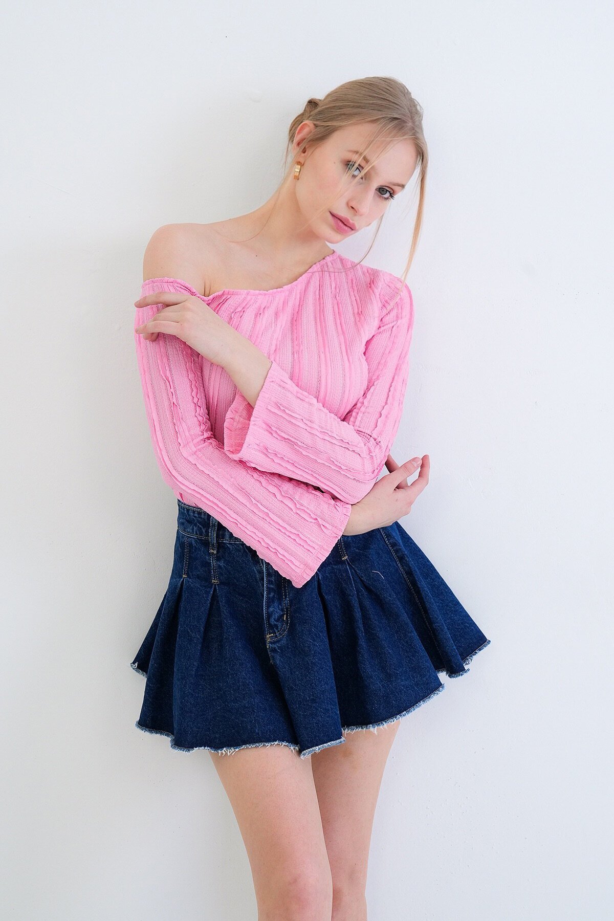 Tek Omuz İspanyol Kol Fırfır Kumaş Bluz