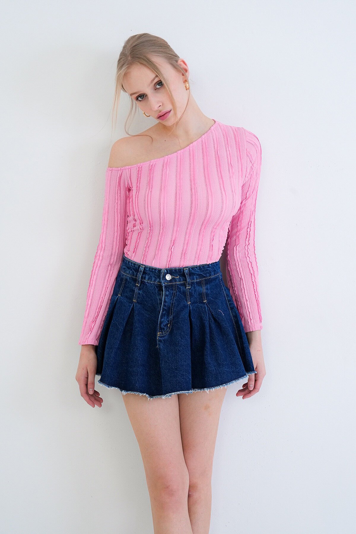 Tek Omuz İspanyol Kol Fırfır Kumaş Bluz