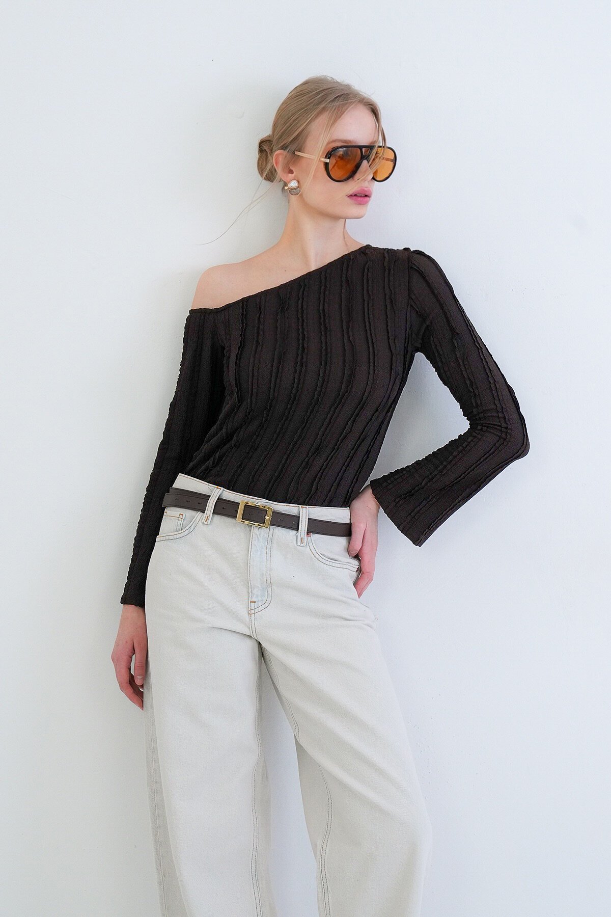 Tek Omuz İspanyol Kol Fırfır Kumaş Bluz