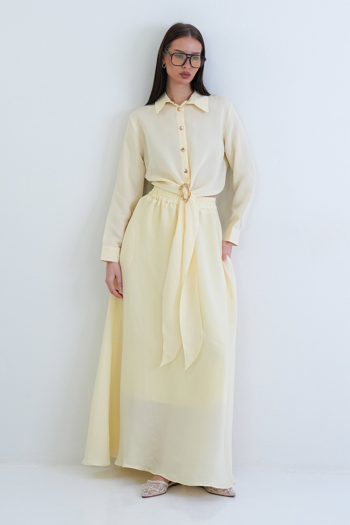 Toka Detaylı Gömlek Ve Beli Lastikli Etek Takım