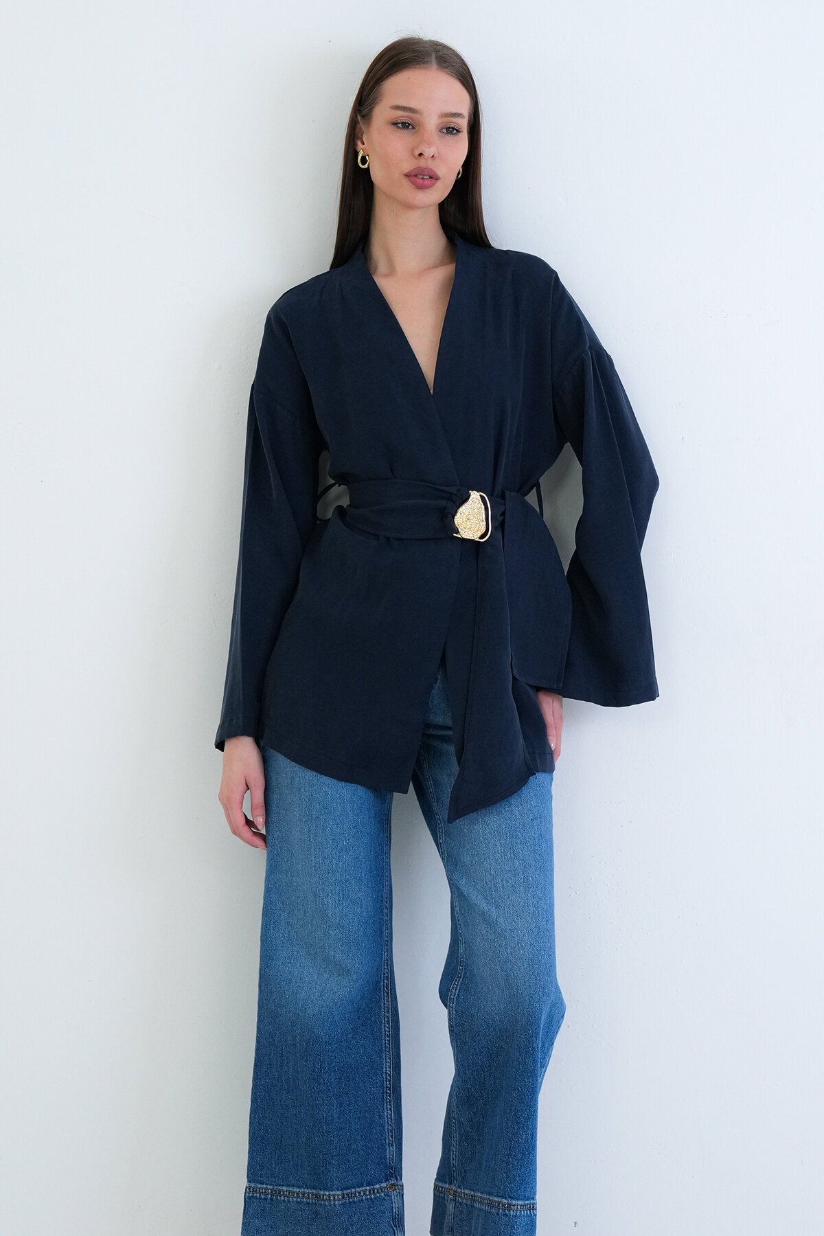 Toka Detaylı Kuşaklı Ceket