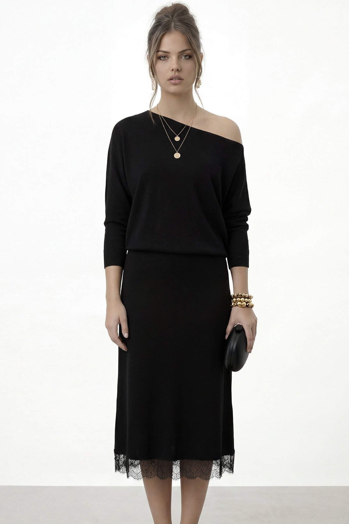 Uzun Kol Dantel Detaylı Mini Elbise