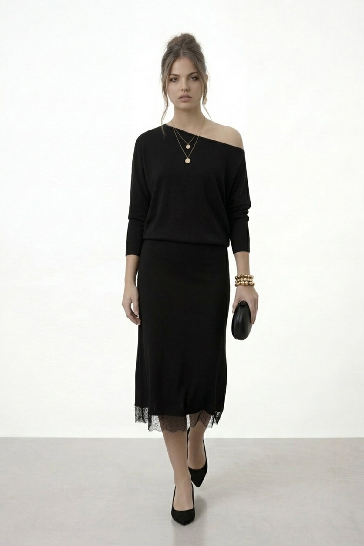 Uzun Kol Dantel Detaylı Mini Elbise