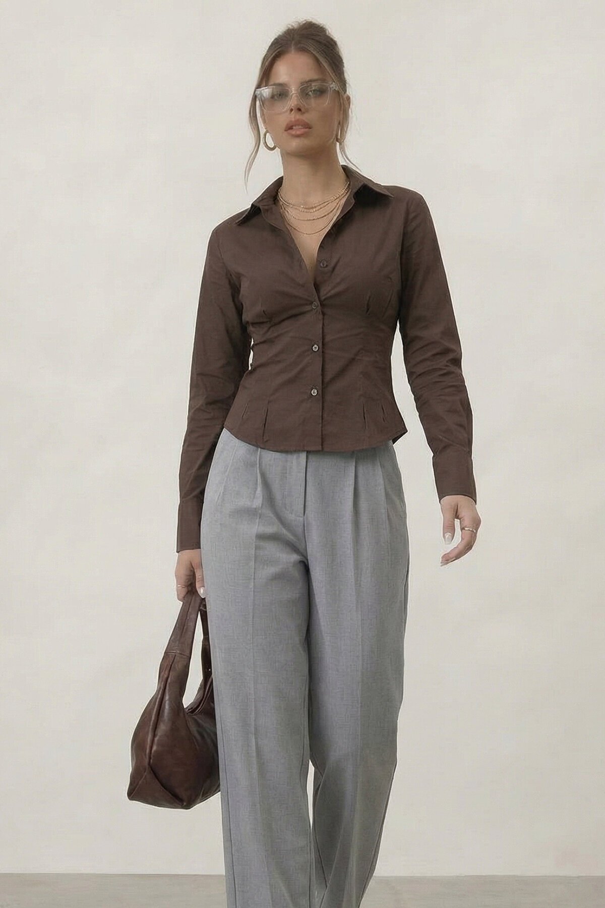 Uzun Kollu Dar Kesim Gömlek