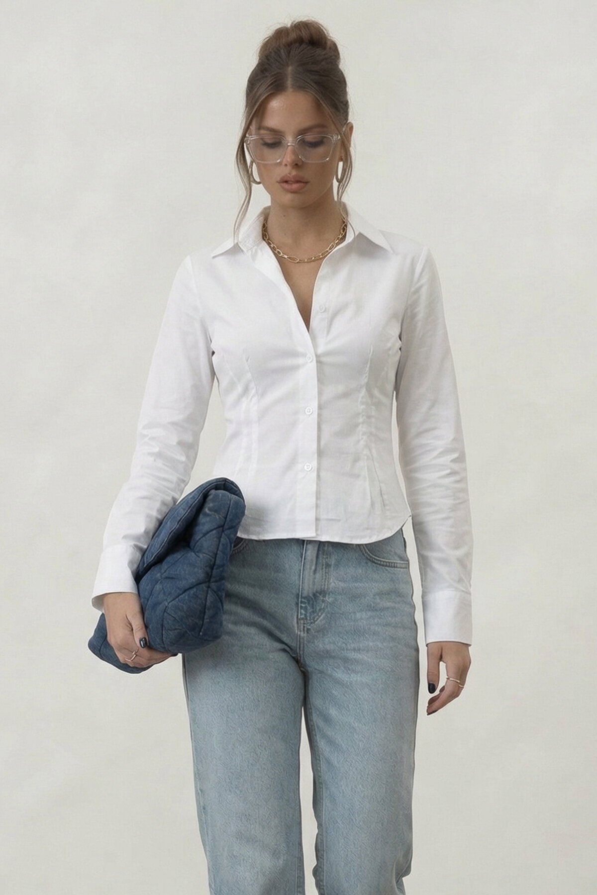 Uzun Kollu Dar Kesim Gömlek
