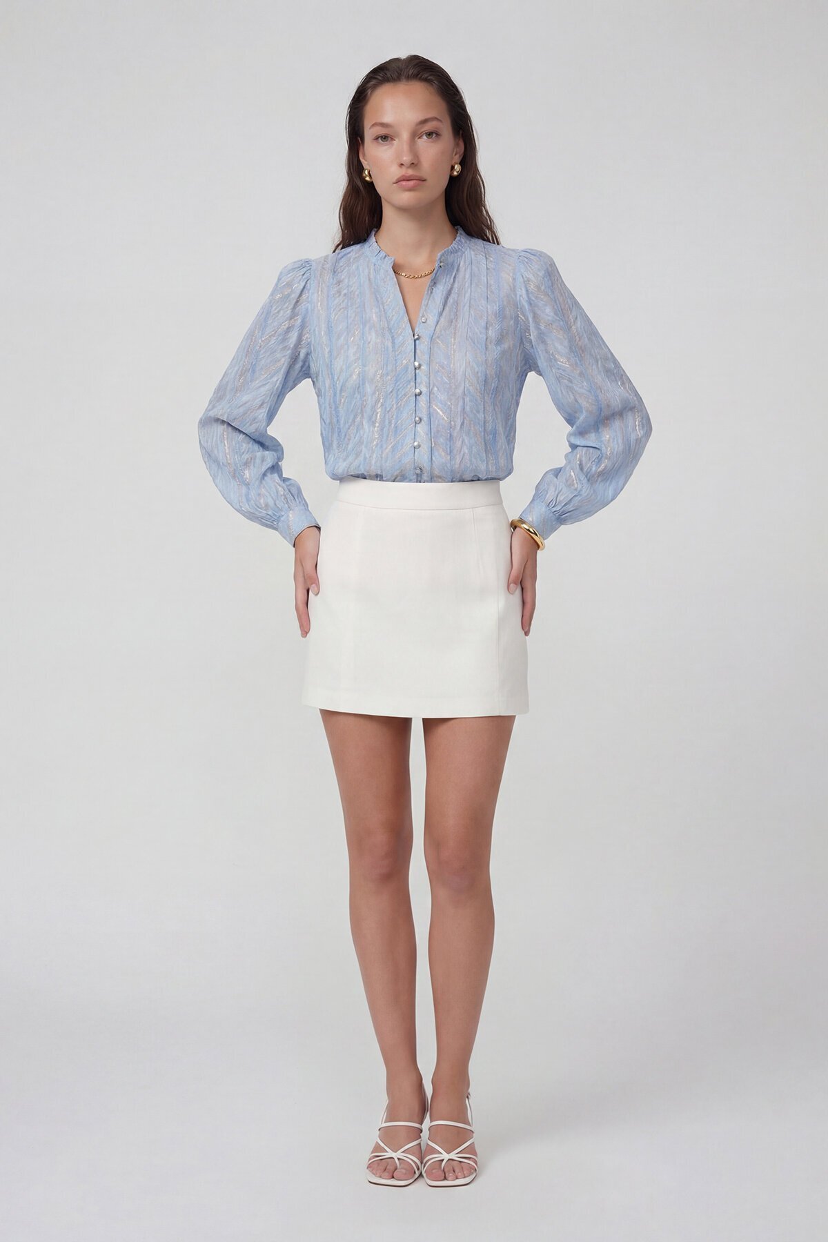 Uzun Kollu Hakim Yaka Gömlek