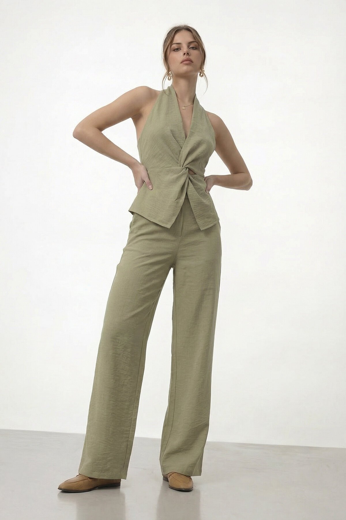 V Yaka Bel Detaylı Bluz Ve Pantolon Takım