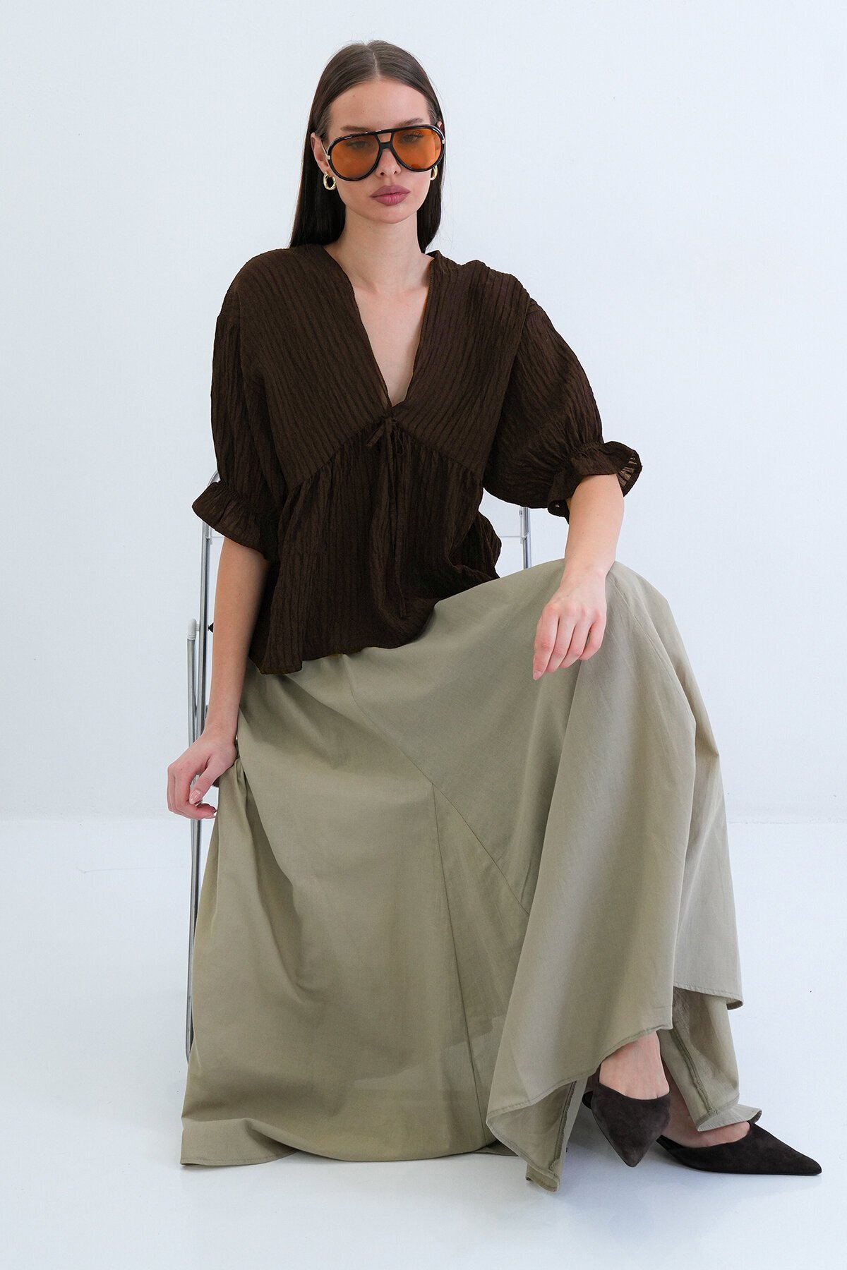 V Yaka Fırfırlı Bluz