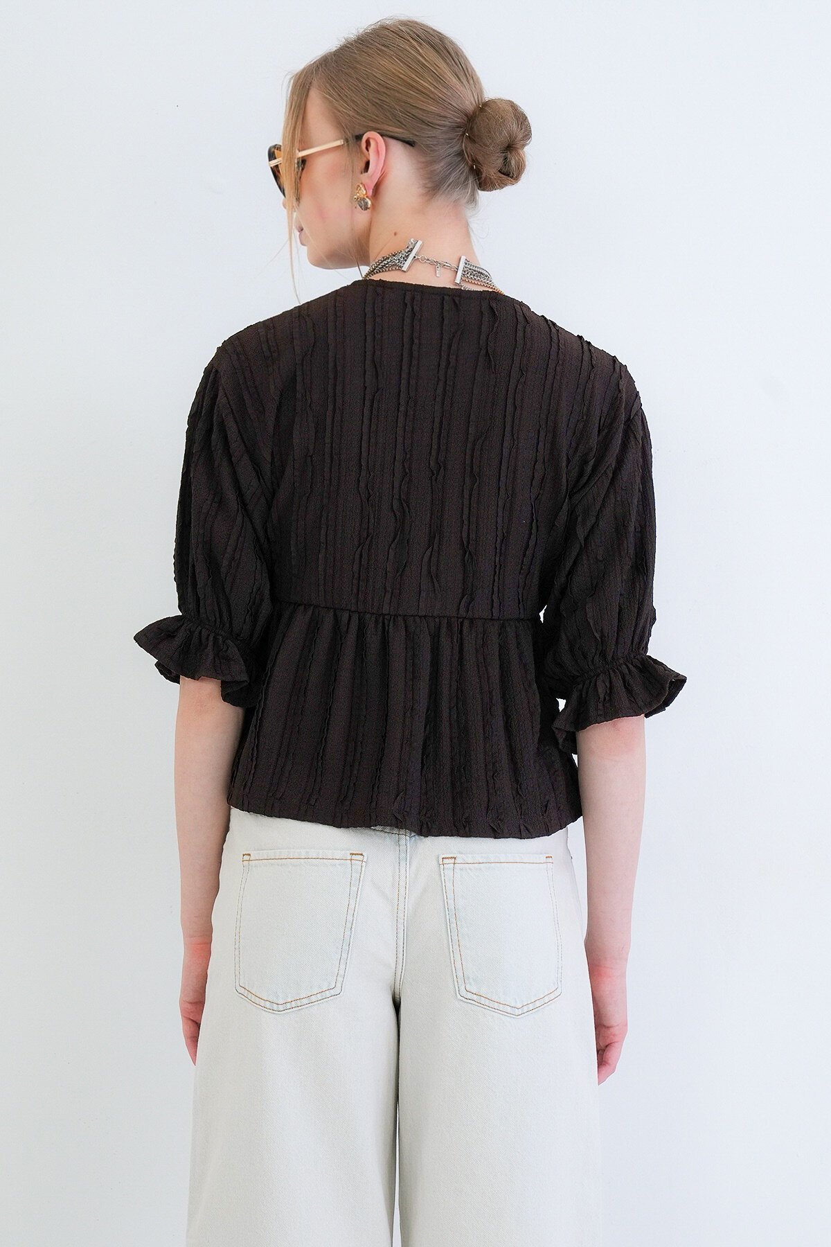 V Yaka Truvakar Kol Lastikli Fırfır Kumaş Bluz