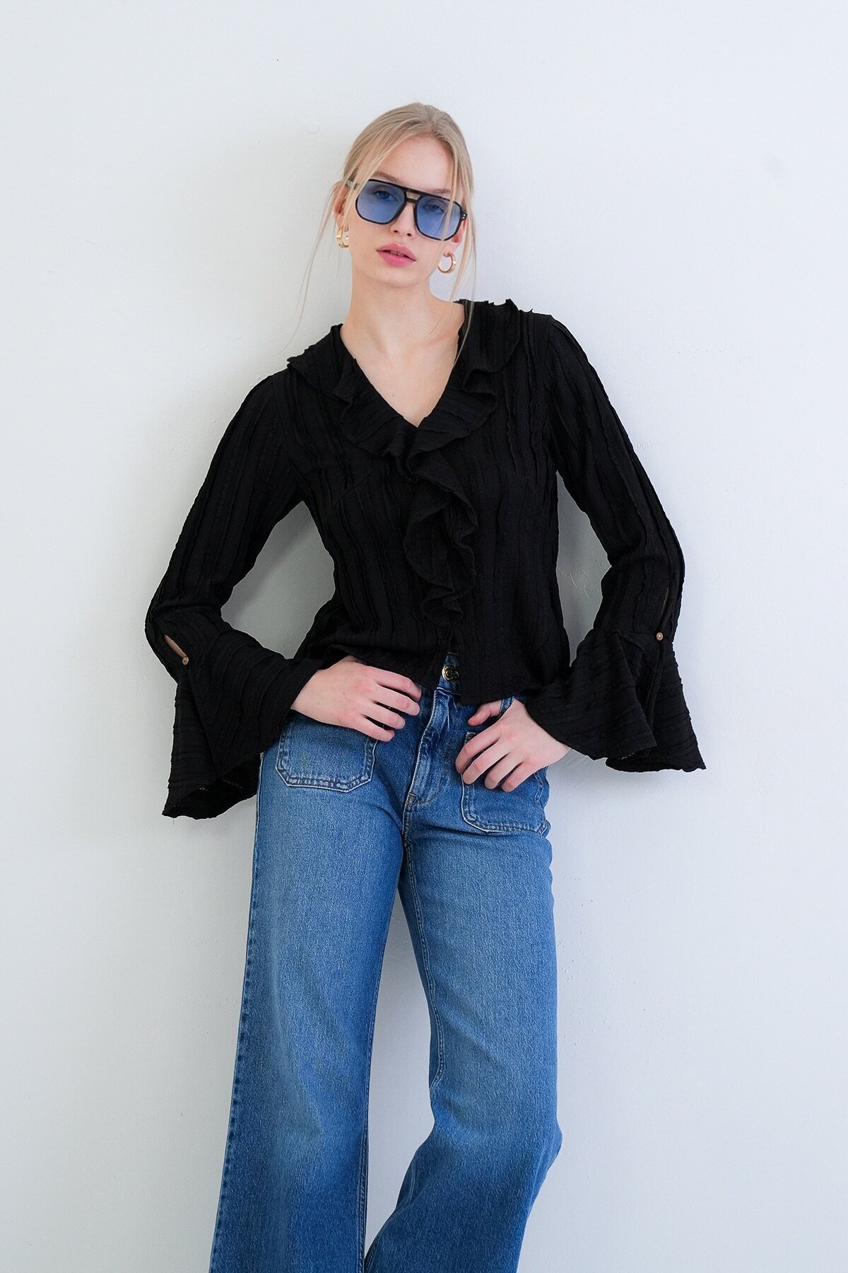 V Yaka Volanlı İspanyol Kol Fırfır Bluz