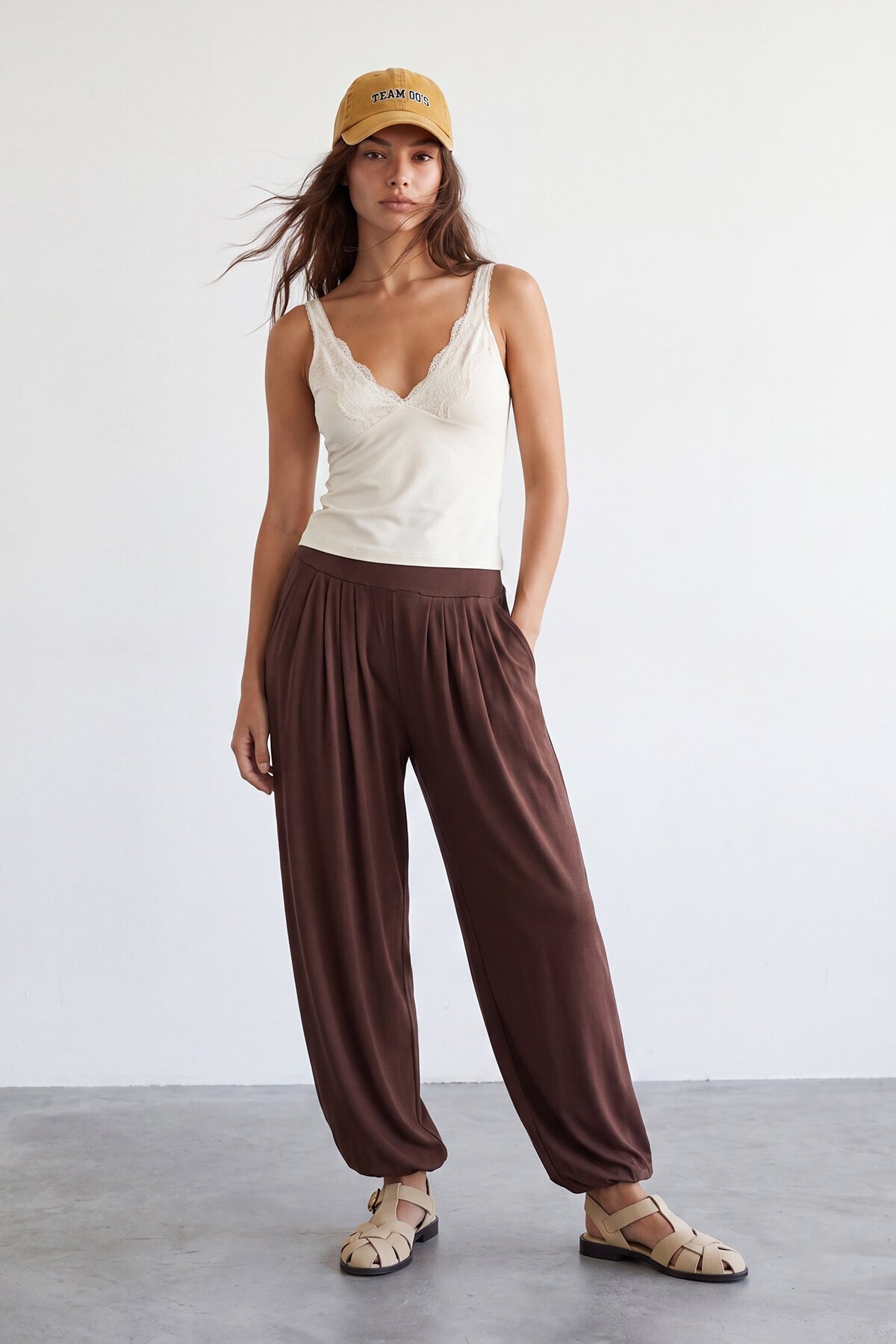 Balloon Fit Basic Pantolon