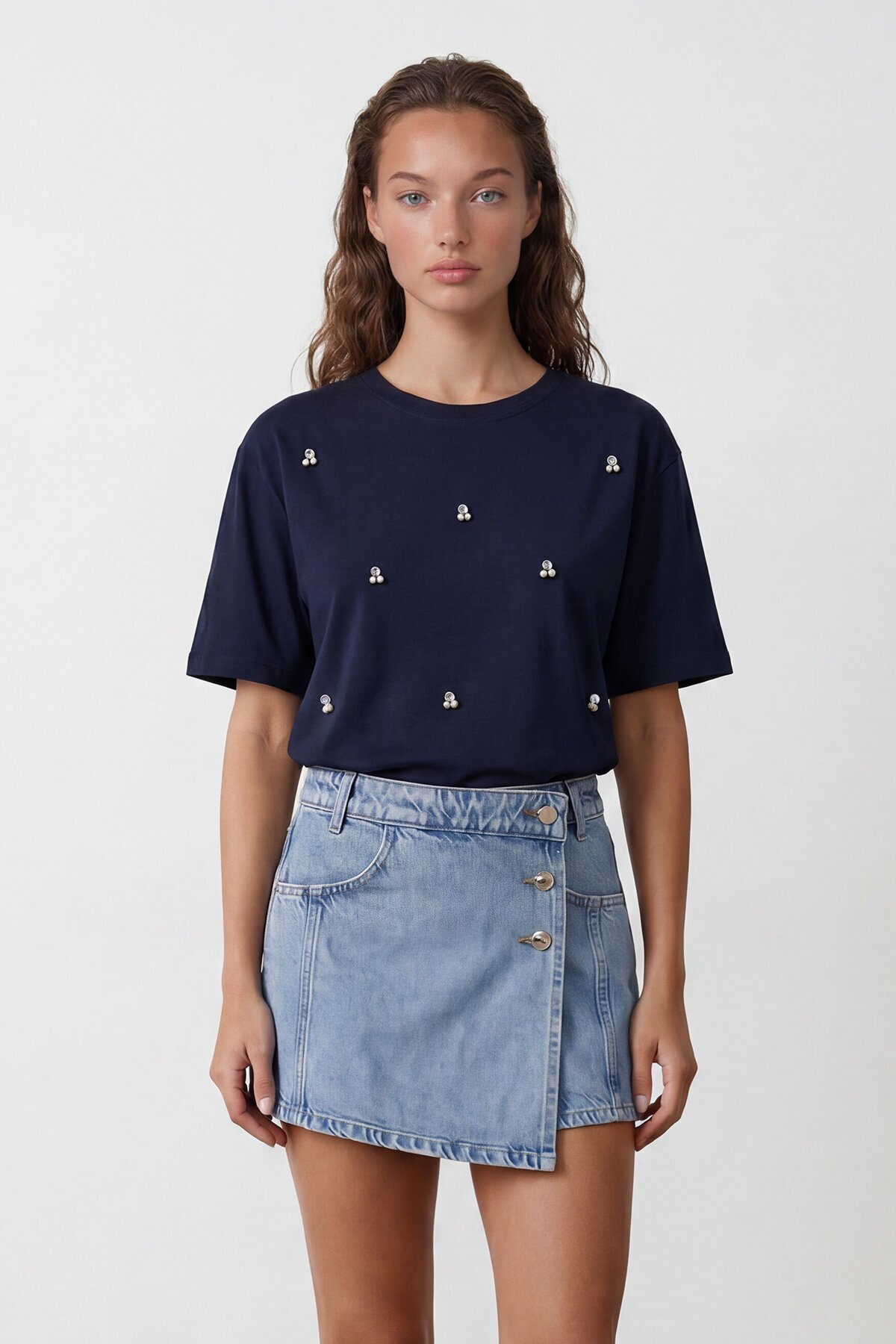 Bisiklet Yaka Oversize İnci Ve Taş İşlemeli T-Shirt