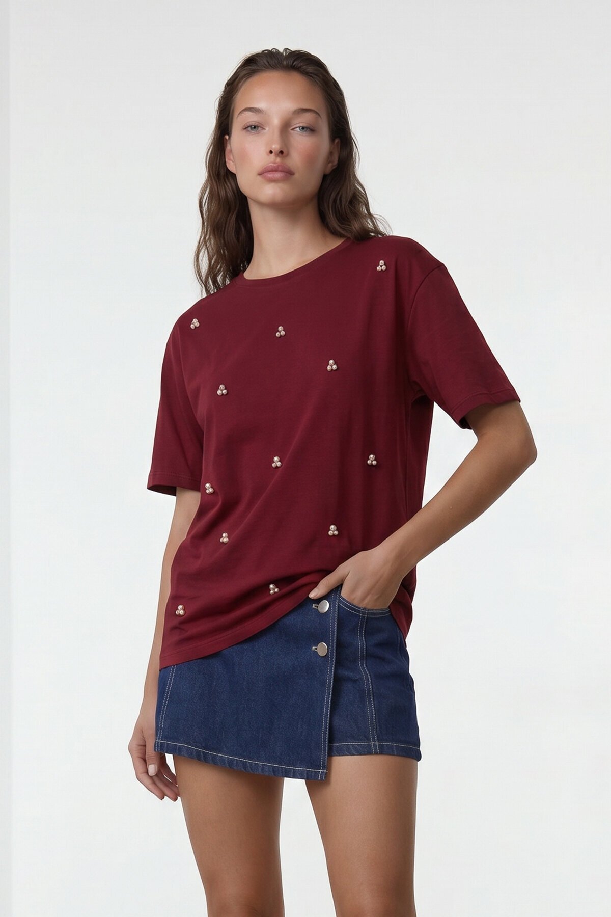 Bisiklet Yaka Oversize İnci Ve Taş İşlemeli T-Shirt