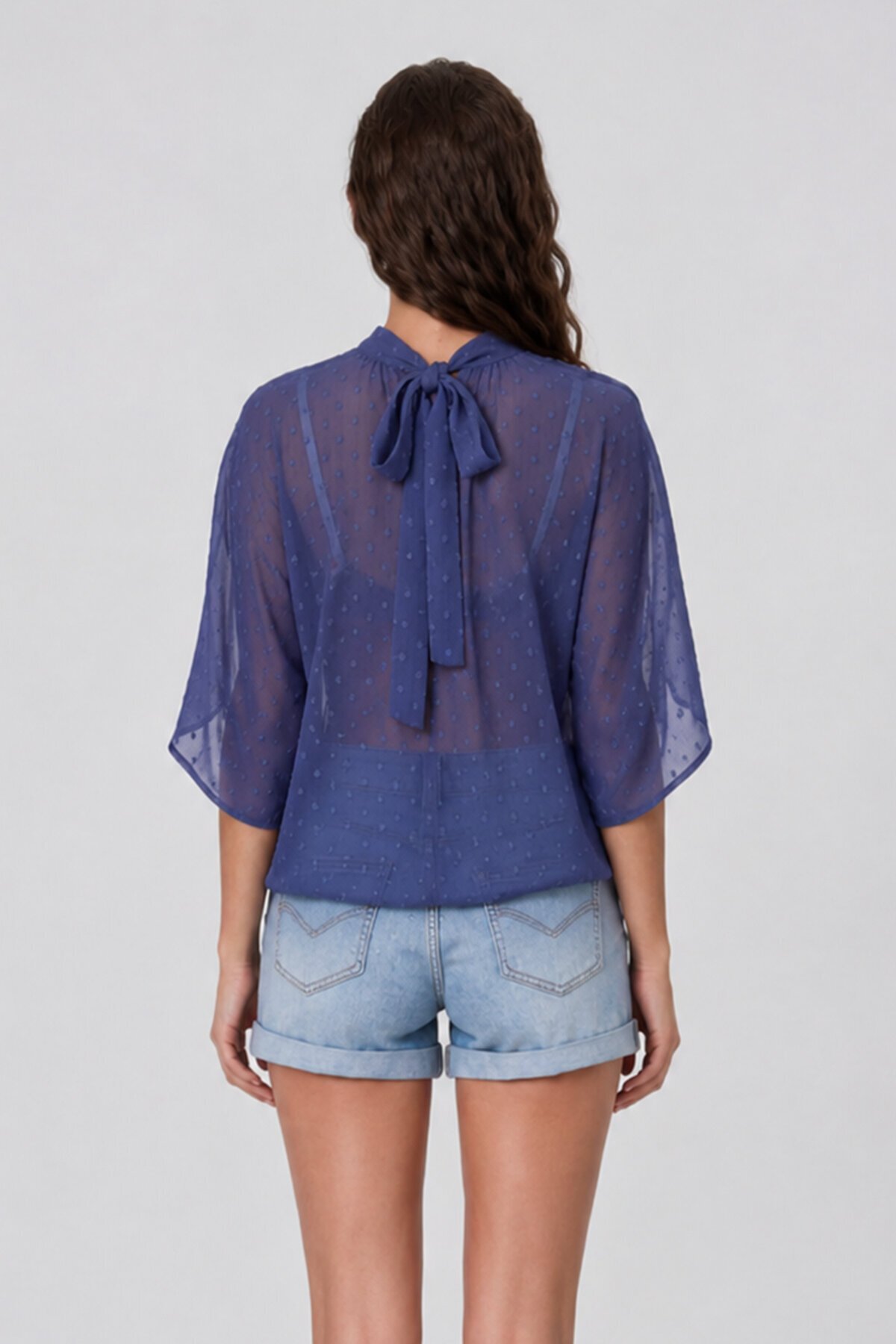 Dik Yaka Bağlamalı Drape Detaylı Şifon Bluz
