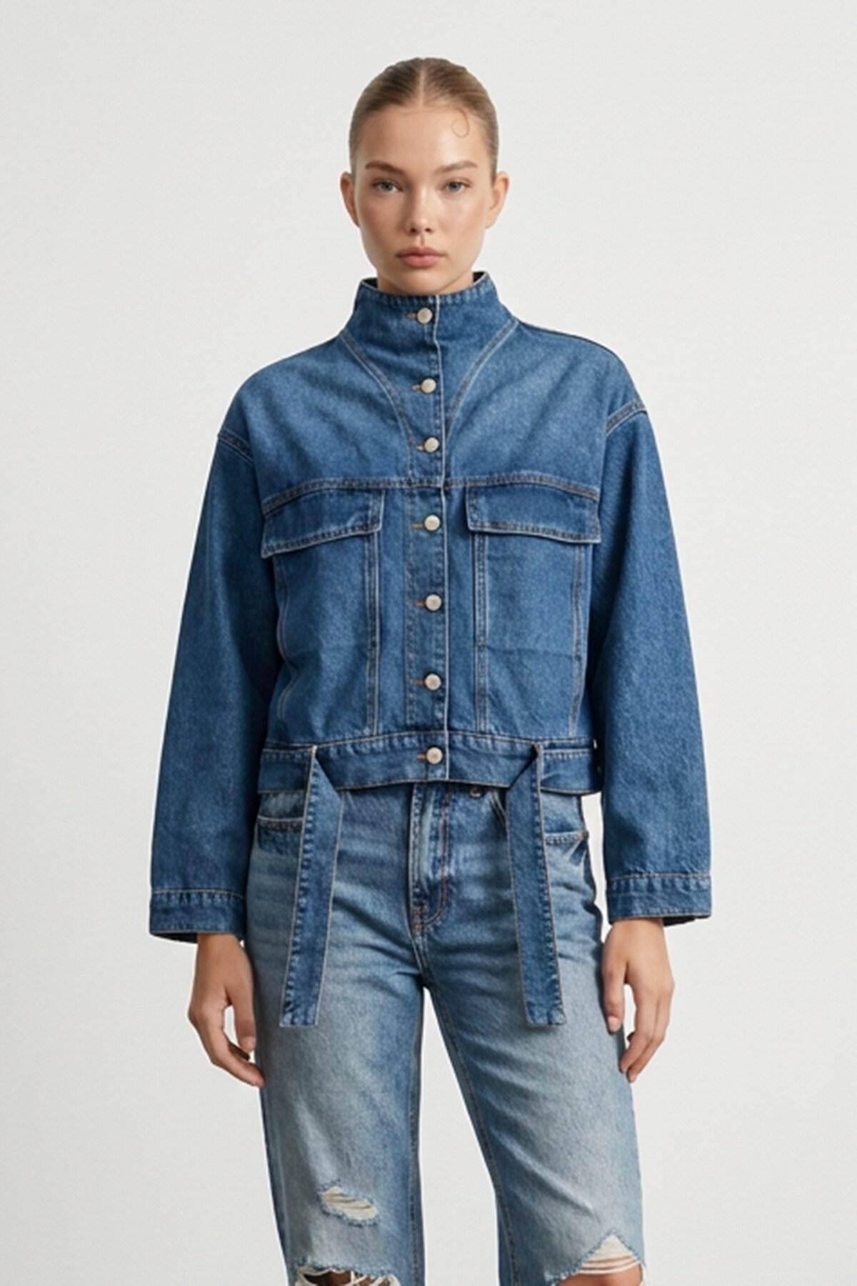 Dik Yaka Kuşaklı Denim Ceket