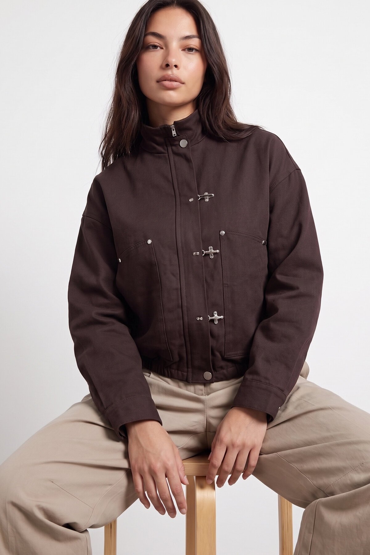 Metal Detaylı Gabardin Ceket