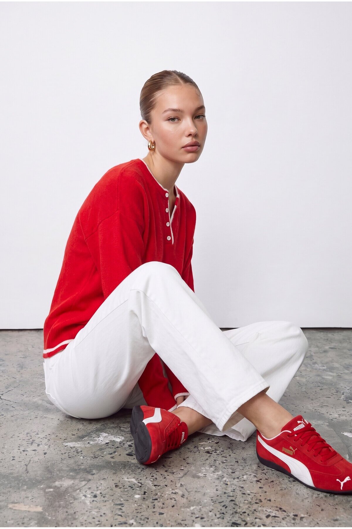 Şerit Biye Detaylı Düğmeli Triko Kazak