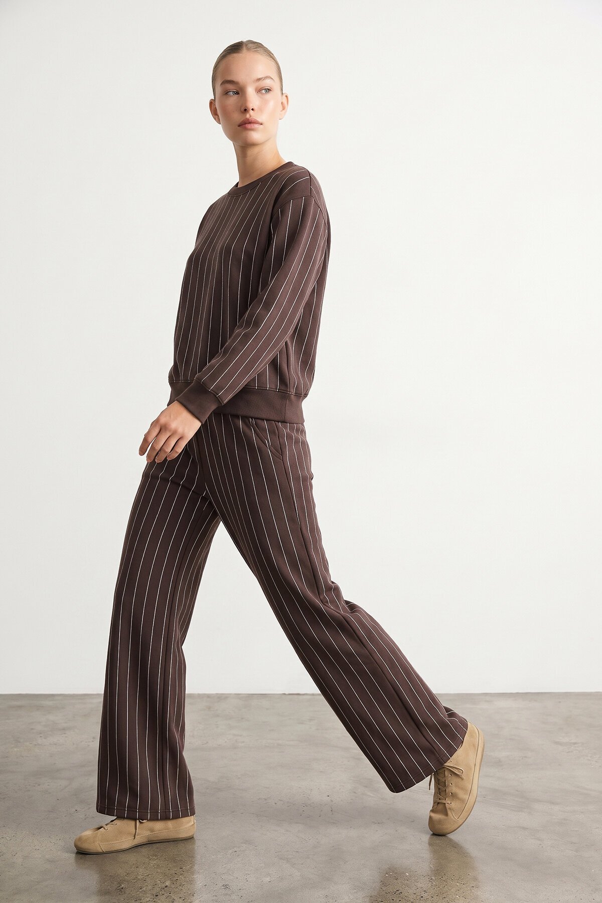 Taşlı Sweat Pantolon Takım