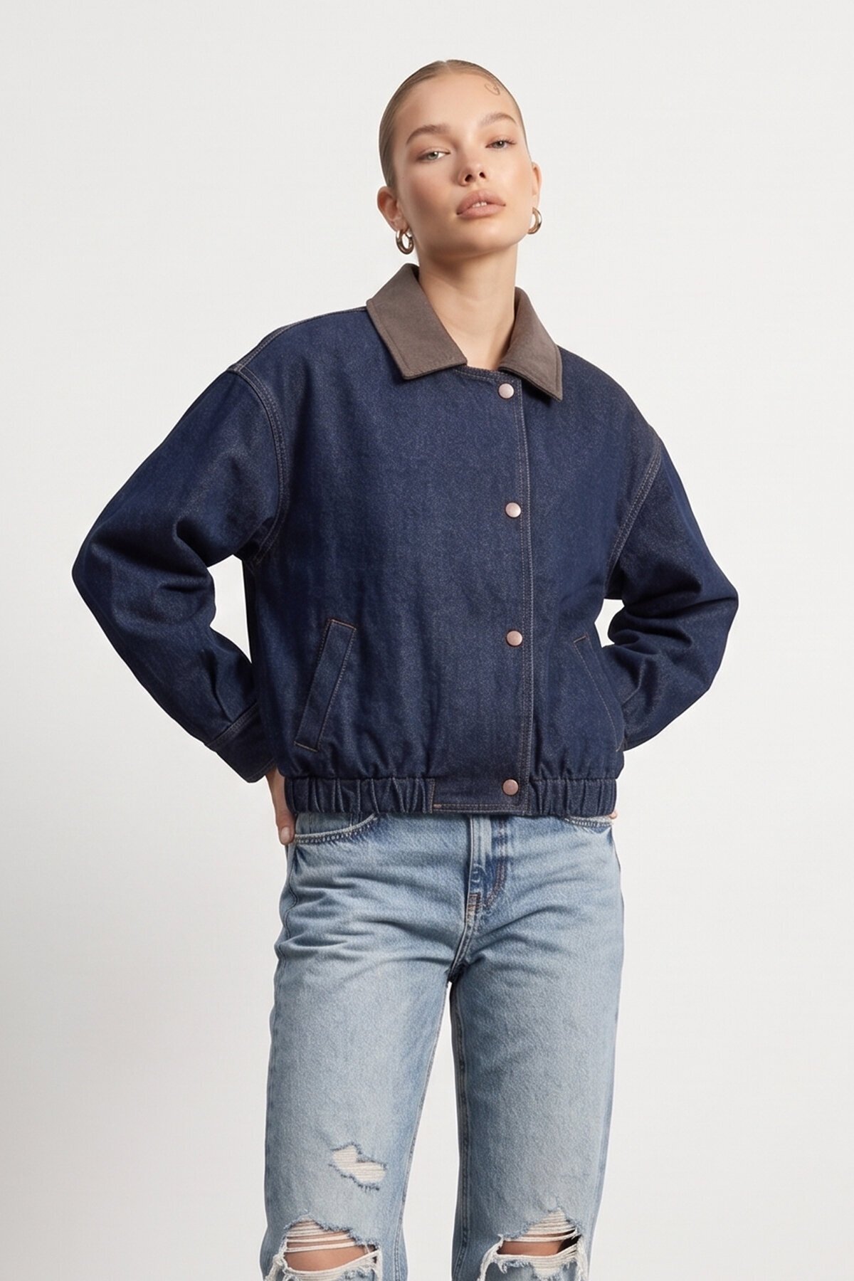 Yakası Deri Denim Ceket