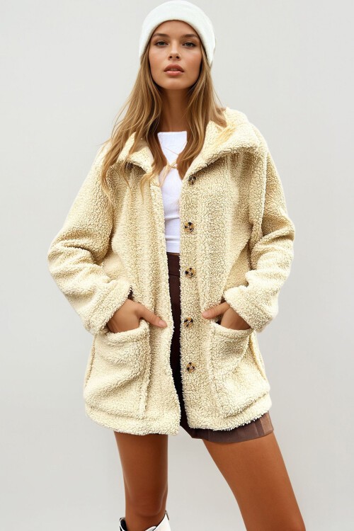 Bej Çift Cepli Önü Düğmeli Şal Yaka Peluş Ceket