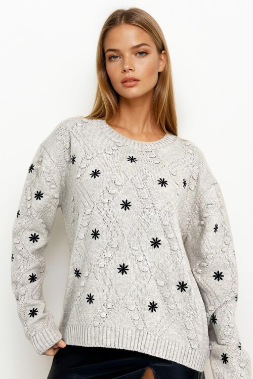 Bej Nakışlı Triko Kazak