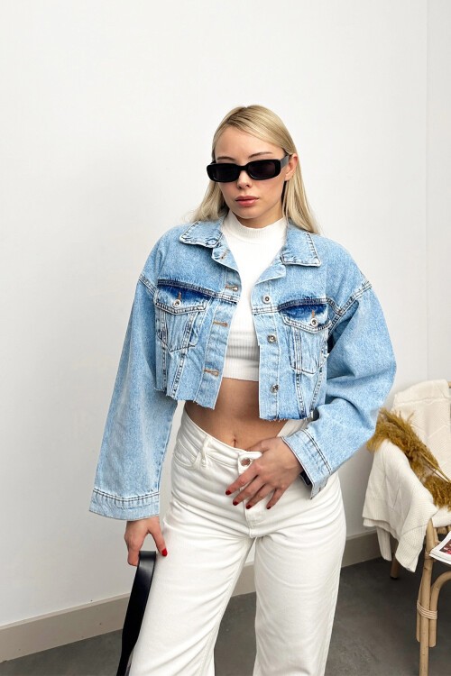 Mavi Çift Cepli Önü Düğmeli Lazer Kesim Crop Jean Ceket