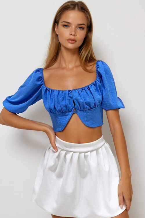 Mavi Kare Yaka Büzgü Detaylı Düğme Kapamalı Crop Bluz